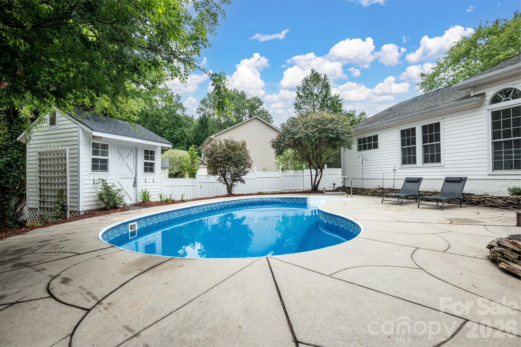 3412 Pondridge Court Property Photo 25