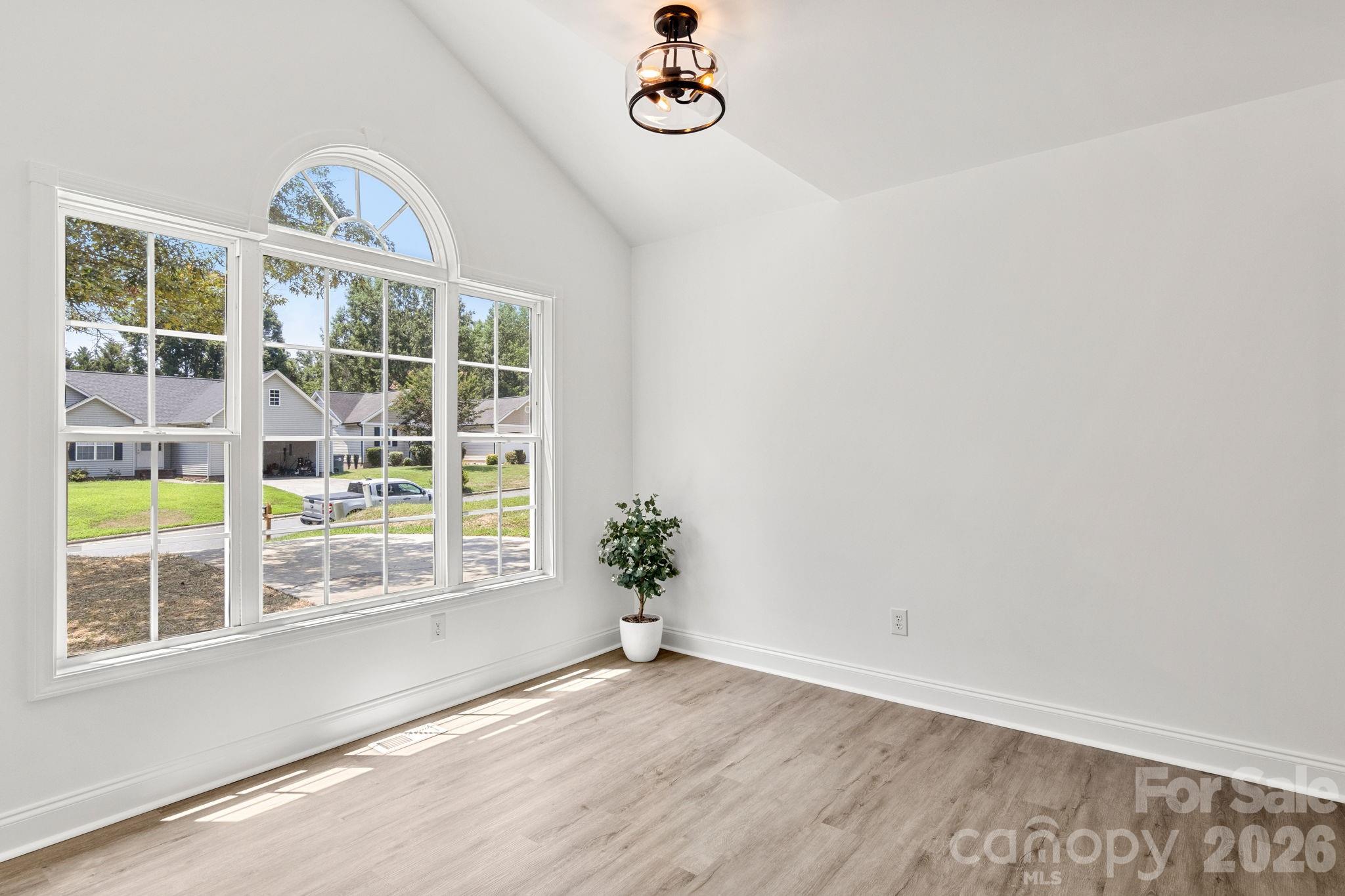 2149 Charles Towne Court Property Photo 7