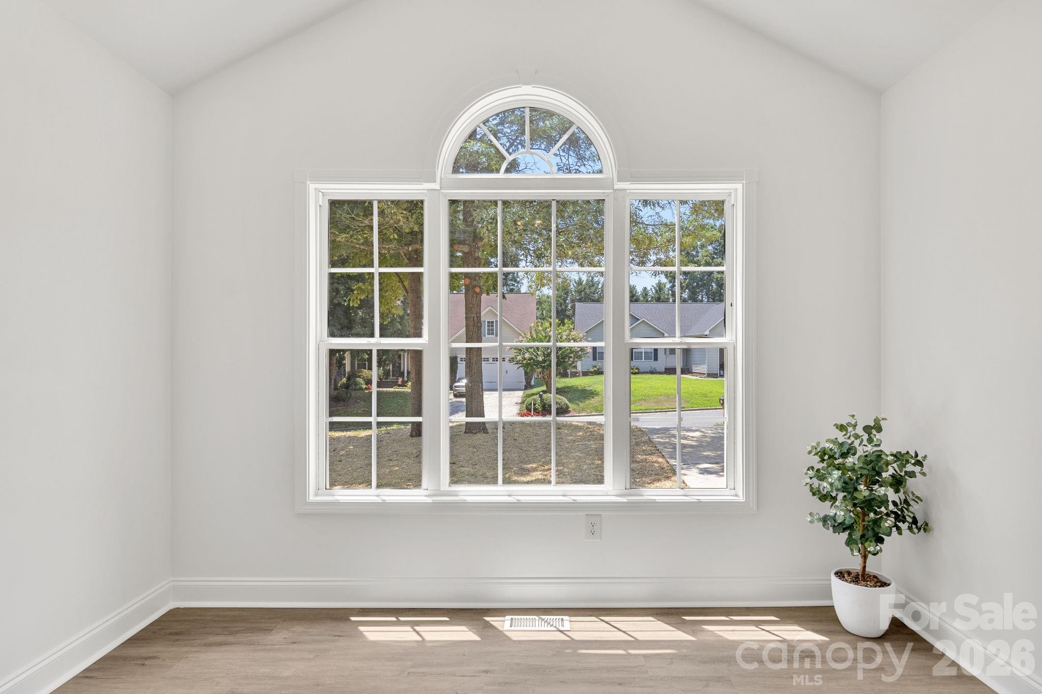 2149 Charles Towne Court Property Photo 8