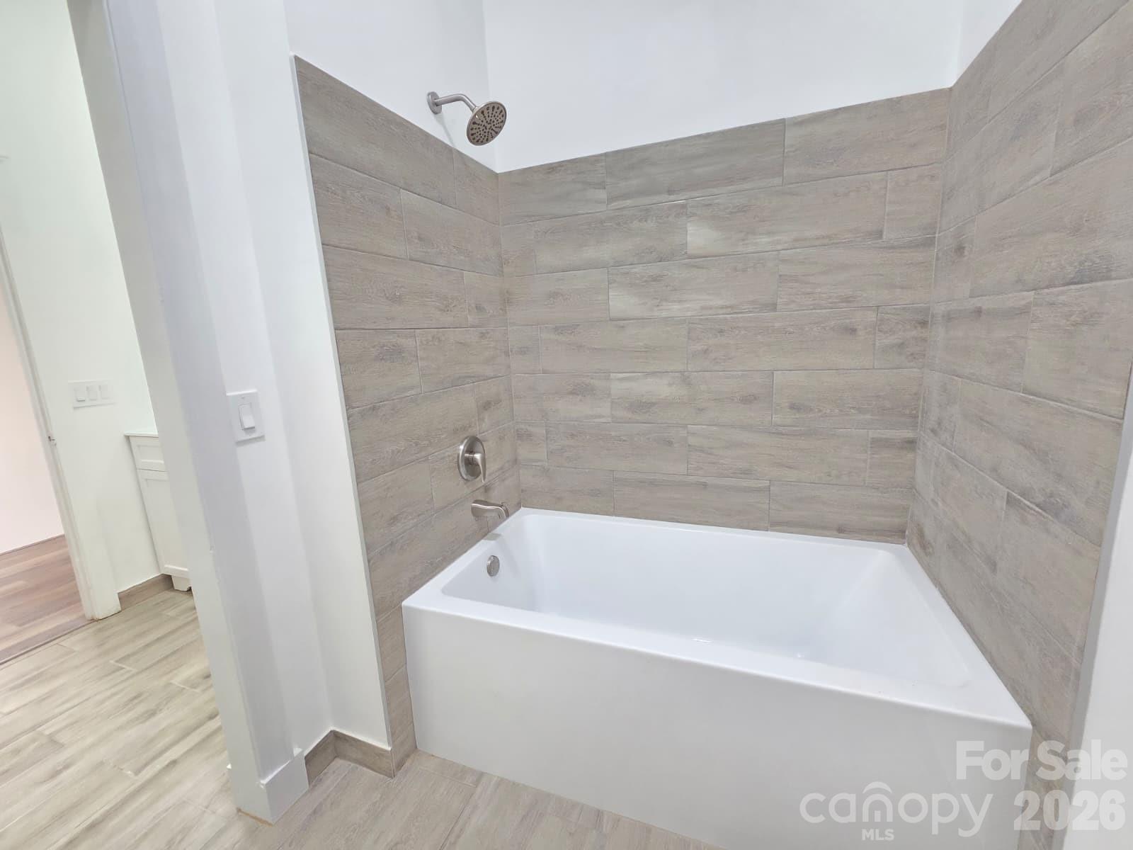 919 Danbrook Circle Property Photo 27