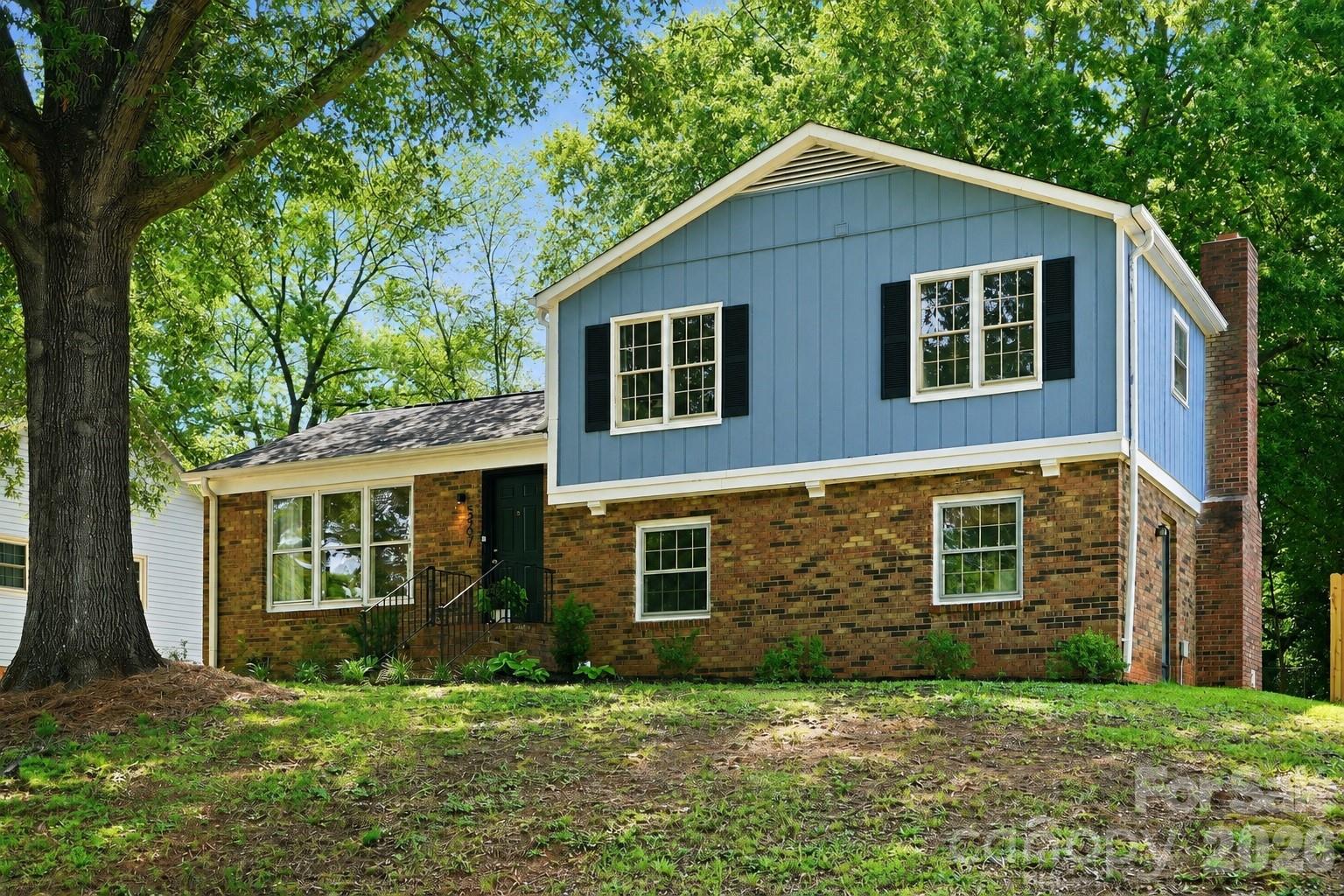5407 Autumn End Circle Property Photo 1