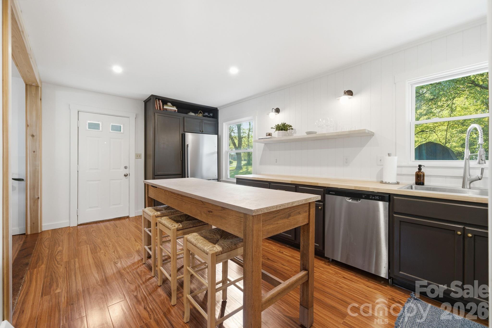 5407 Autumn End Circle Property Photo 9