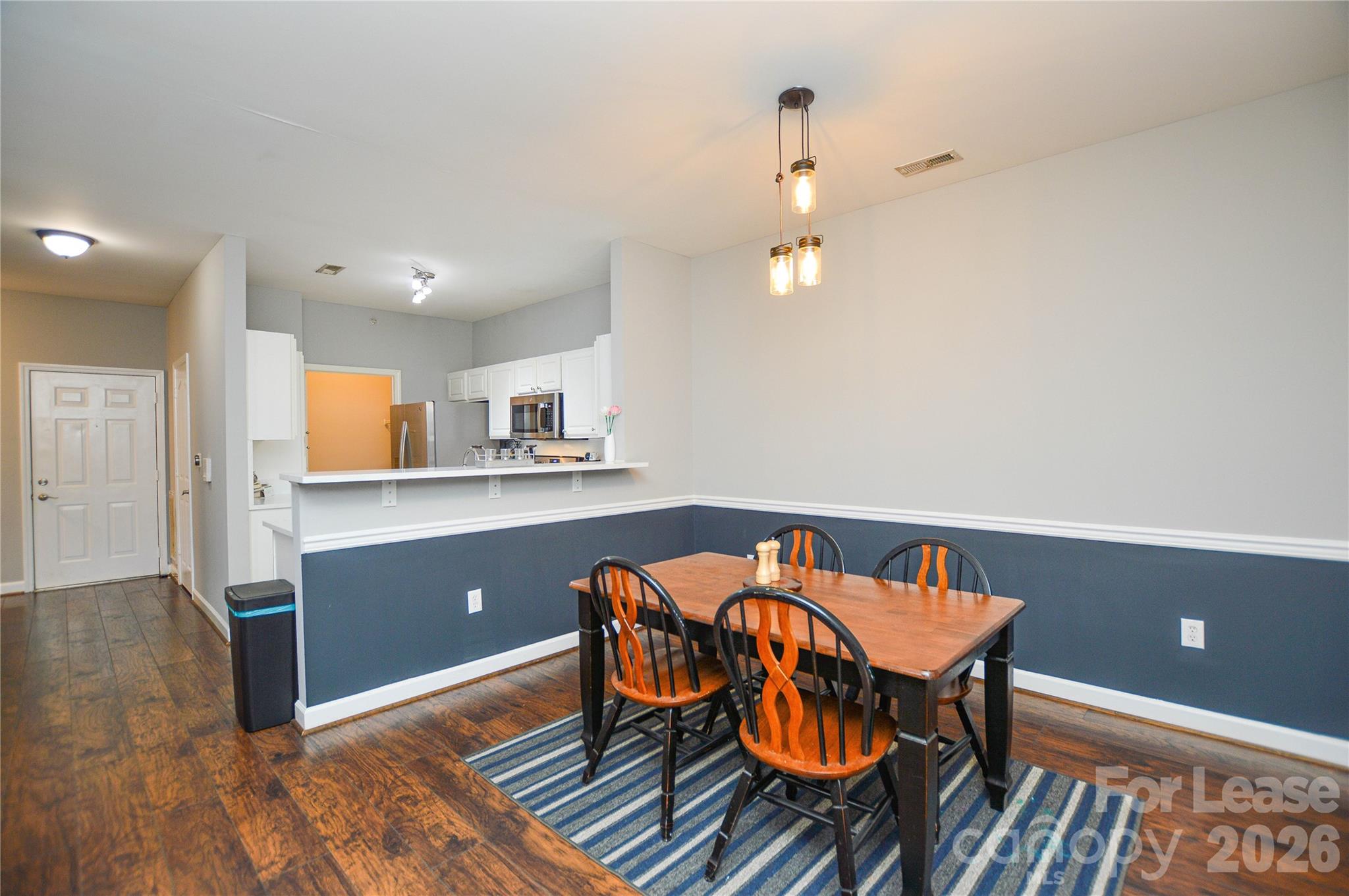 10663 Hill Point Court Property Photo 7