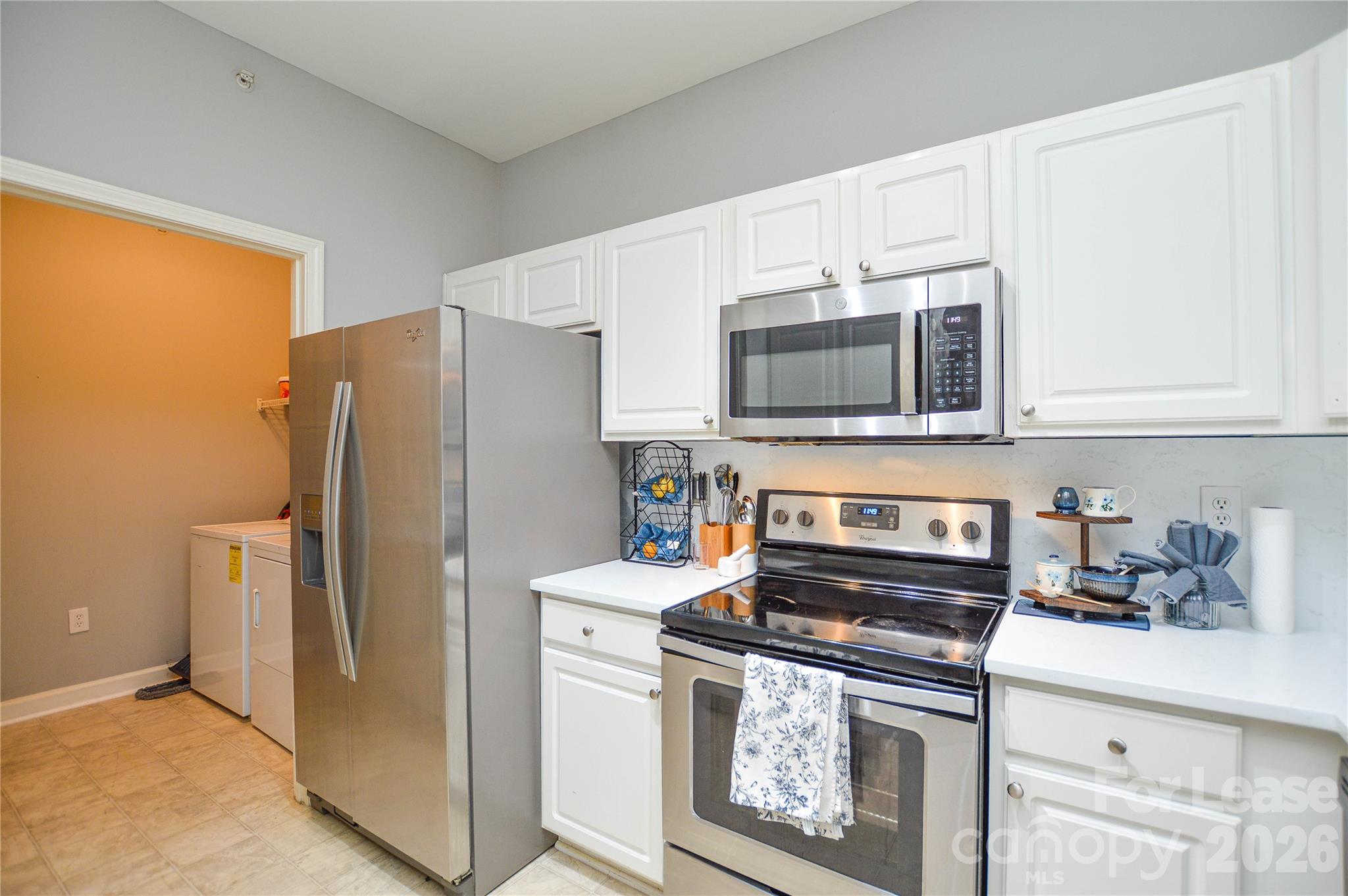10663 Hill Point Court Property Photo 9