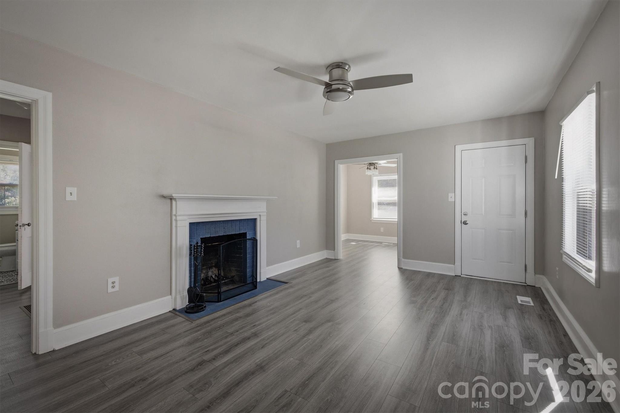 1060 14th Avenue Property Photo 2
