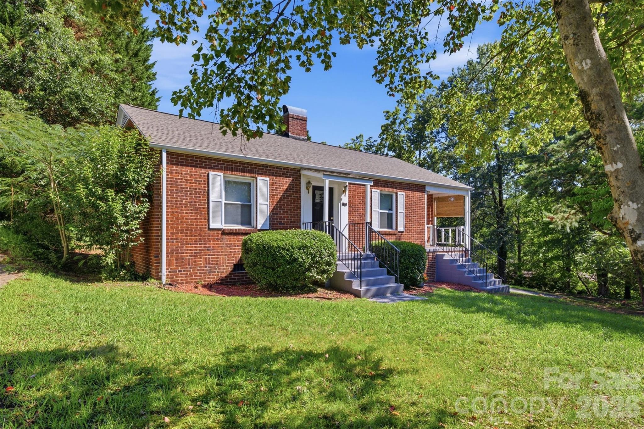 1060 14th Avenue Property Photo 16