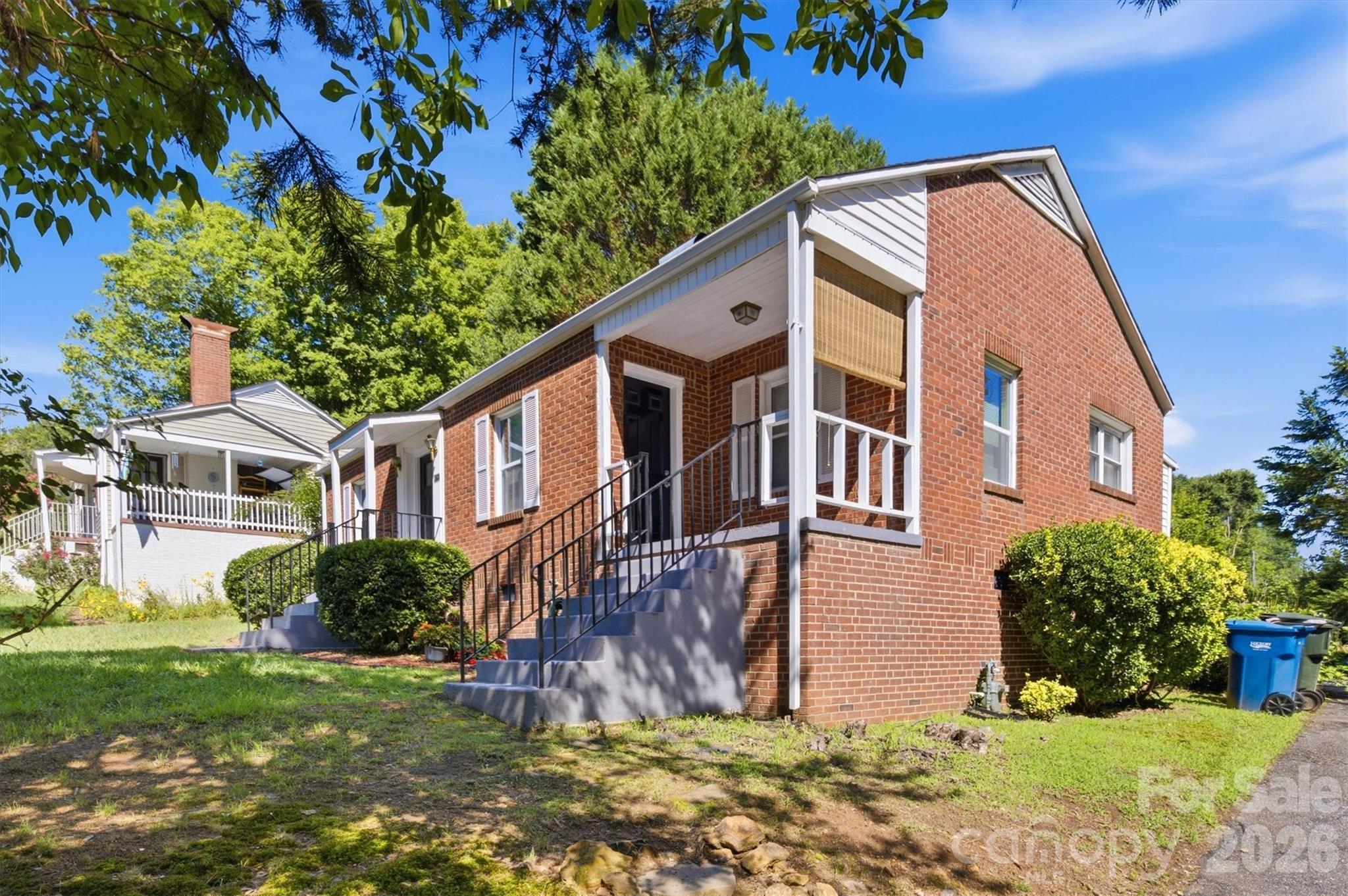1060 14th Avenue Property Photo 17