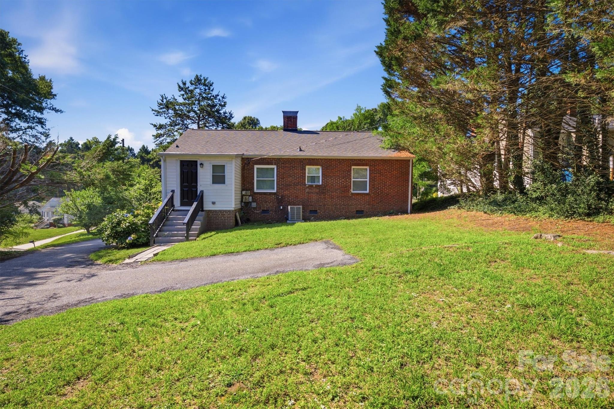 1060 14th Avenue Property Photo 19