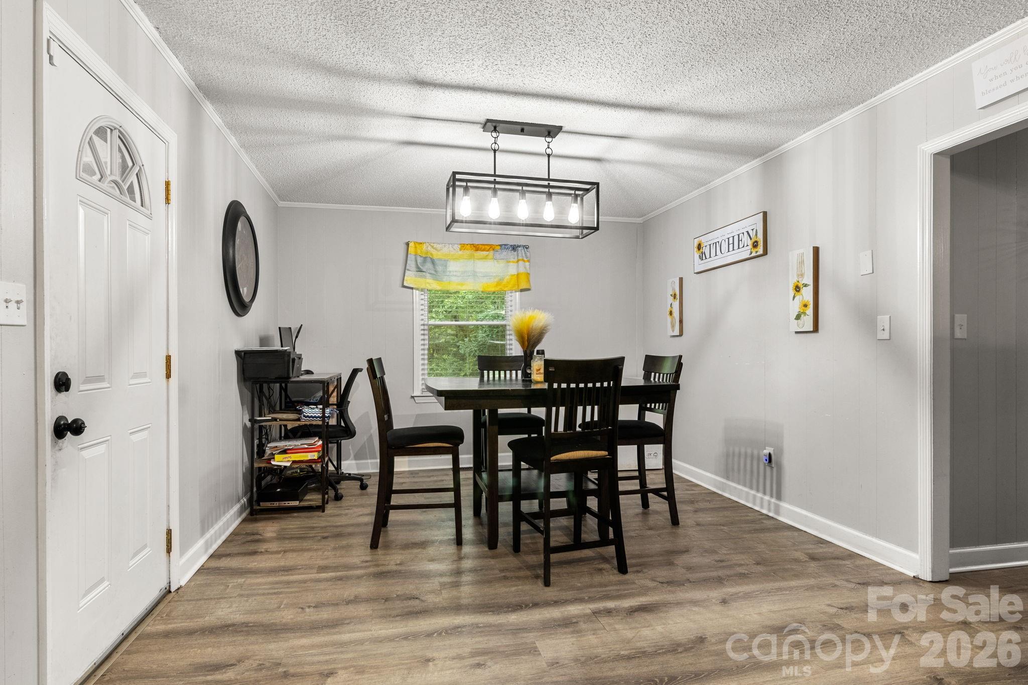 3104 University Drive Property Photo 12