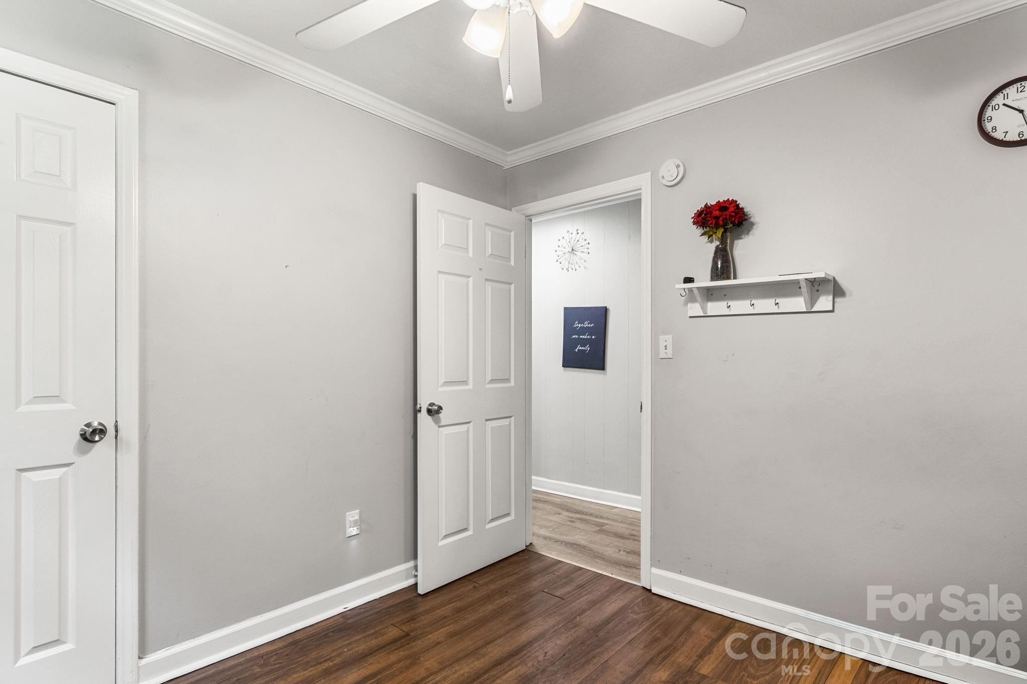3104 University Drive Property Photo 17