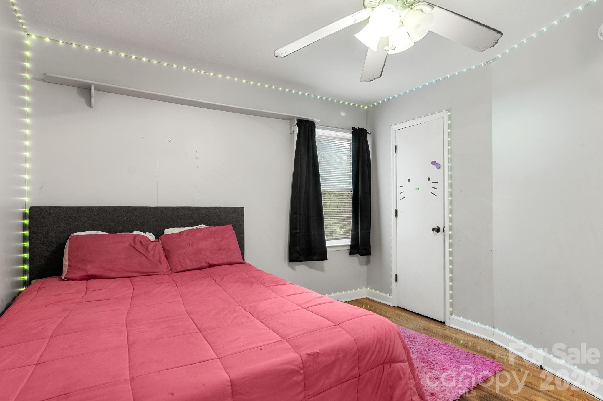 3104 University Drive Property Photo 21