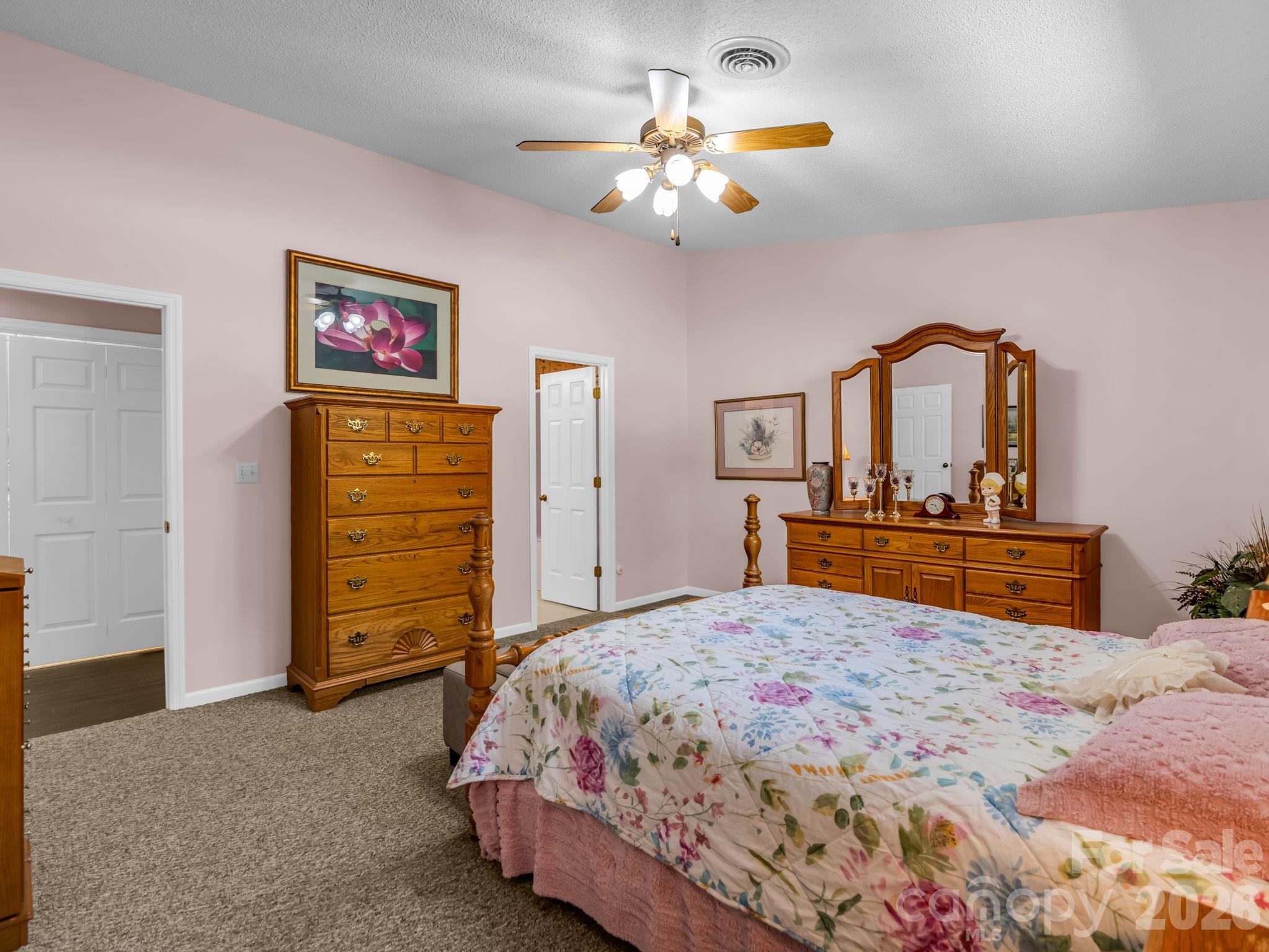 251 Carolina Drive 10a Property Photo 19