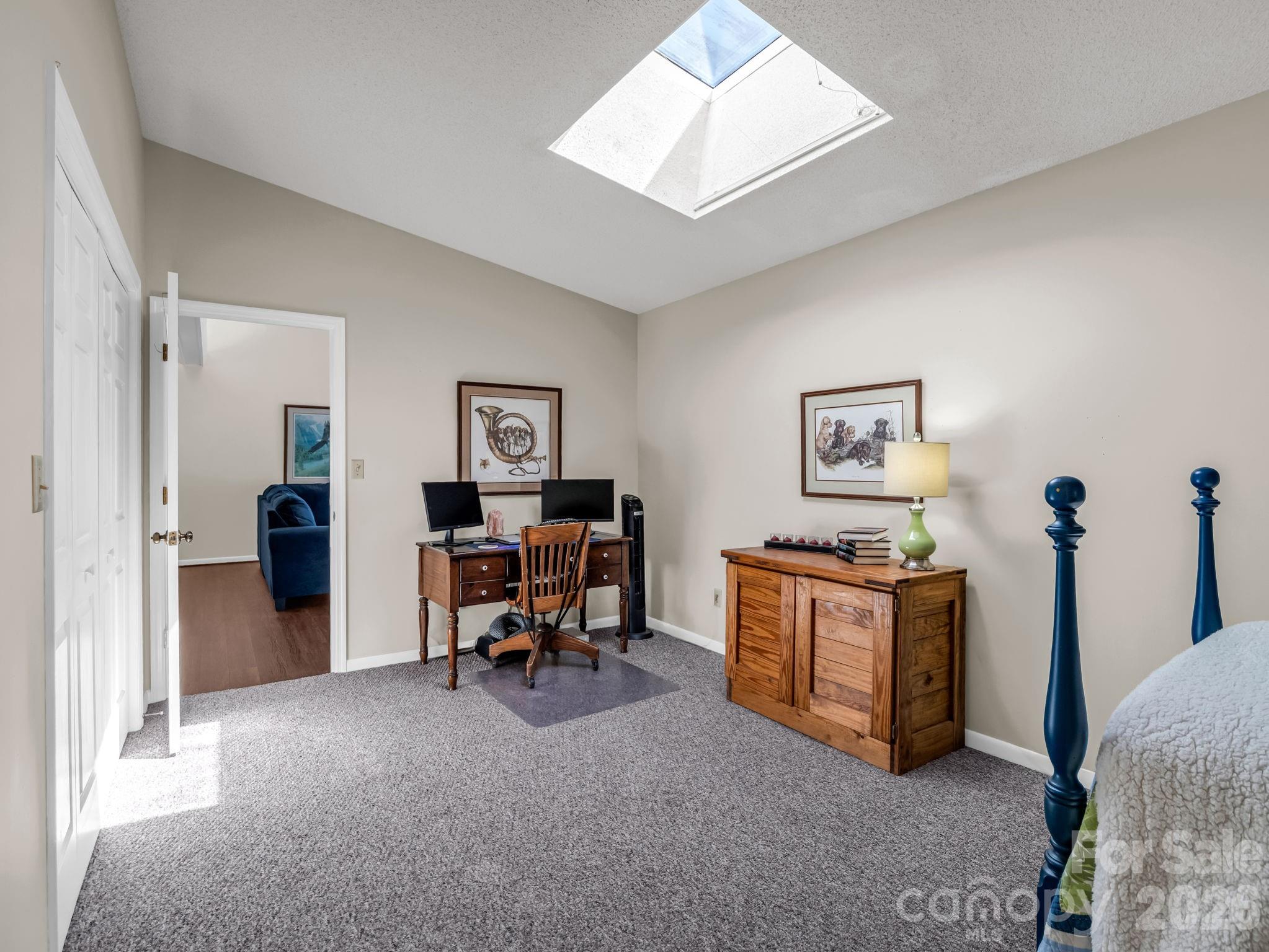 251 Carolina Drive 10a Property Photo 25