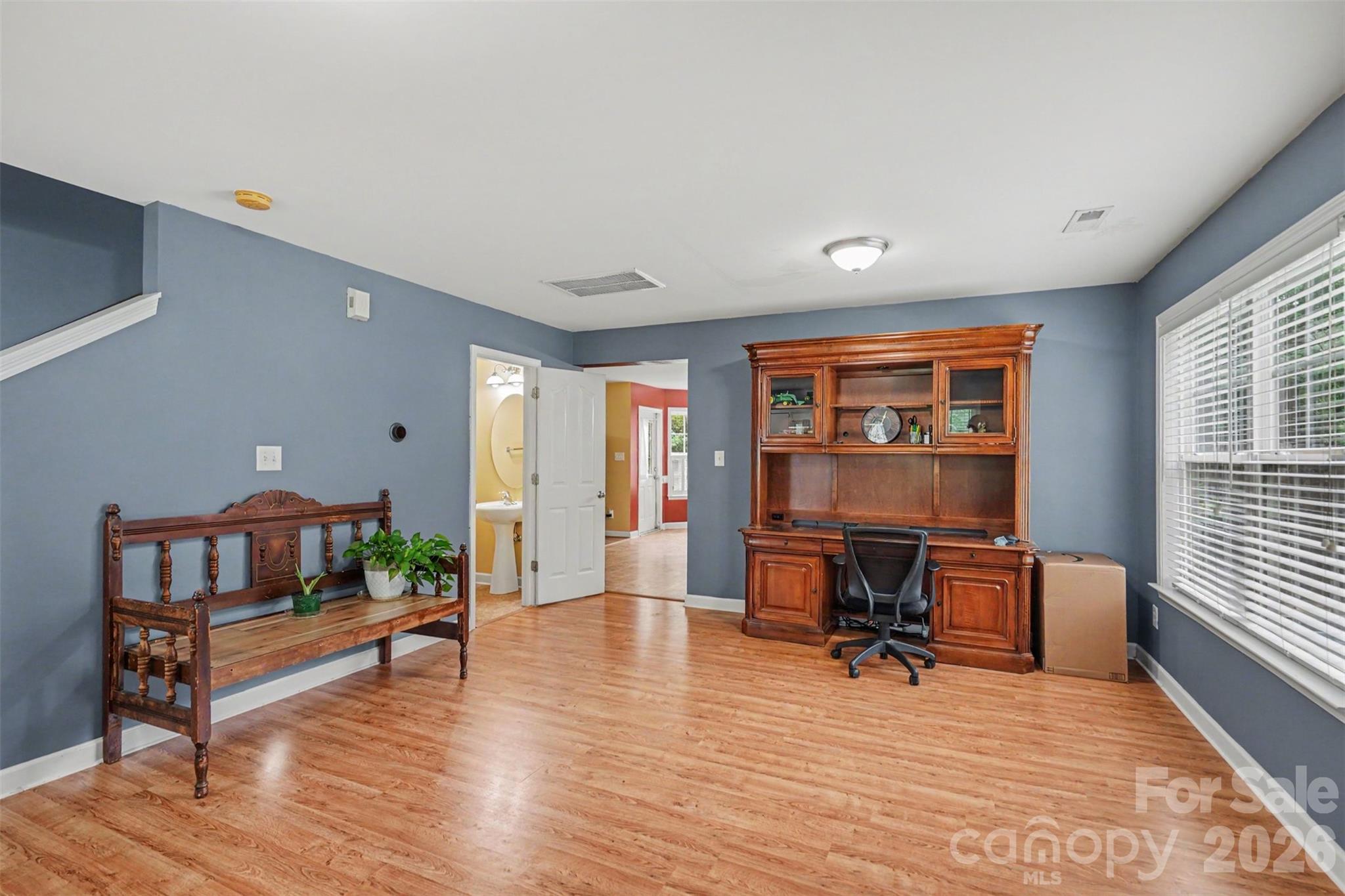 2700 Loxdale Farms Drive Property Photo 2