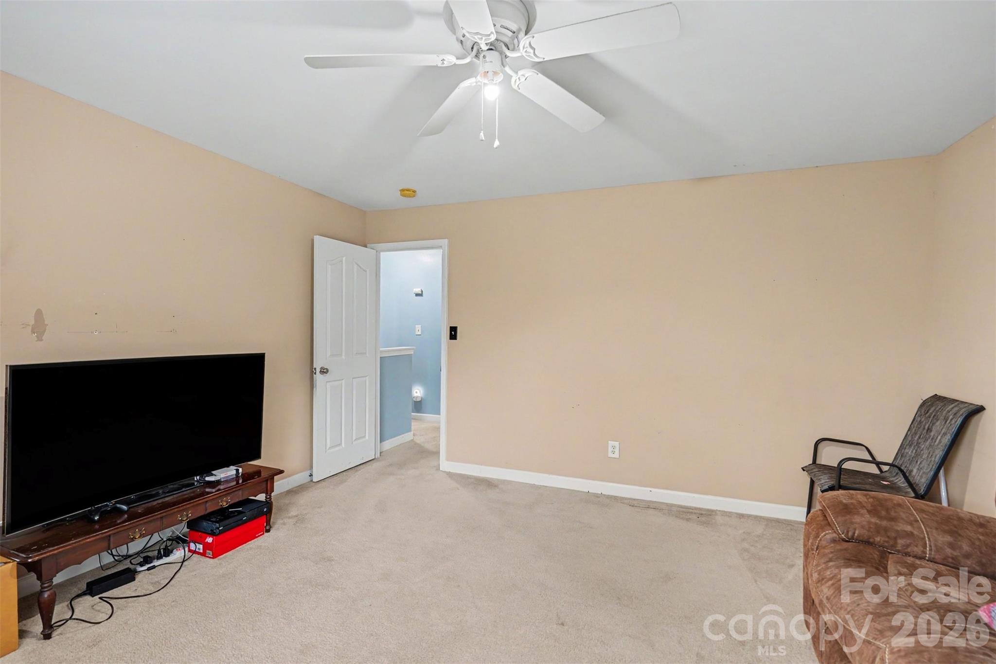 2700 Loxdale Farms Drive Property Photo 17