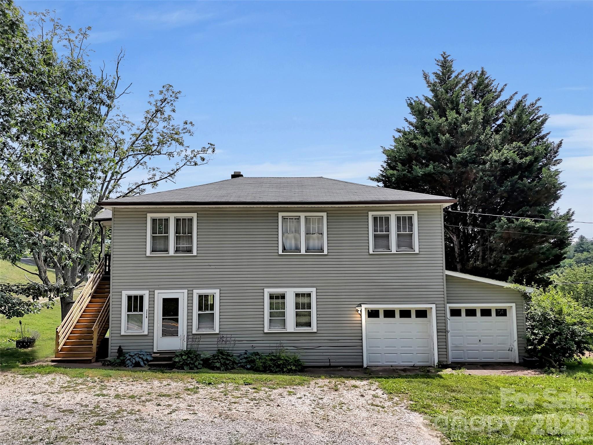 1114 Old Clyde Road Property Photo 2