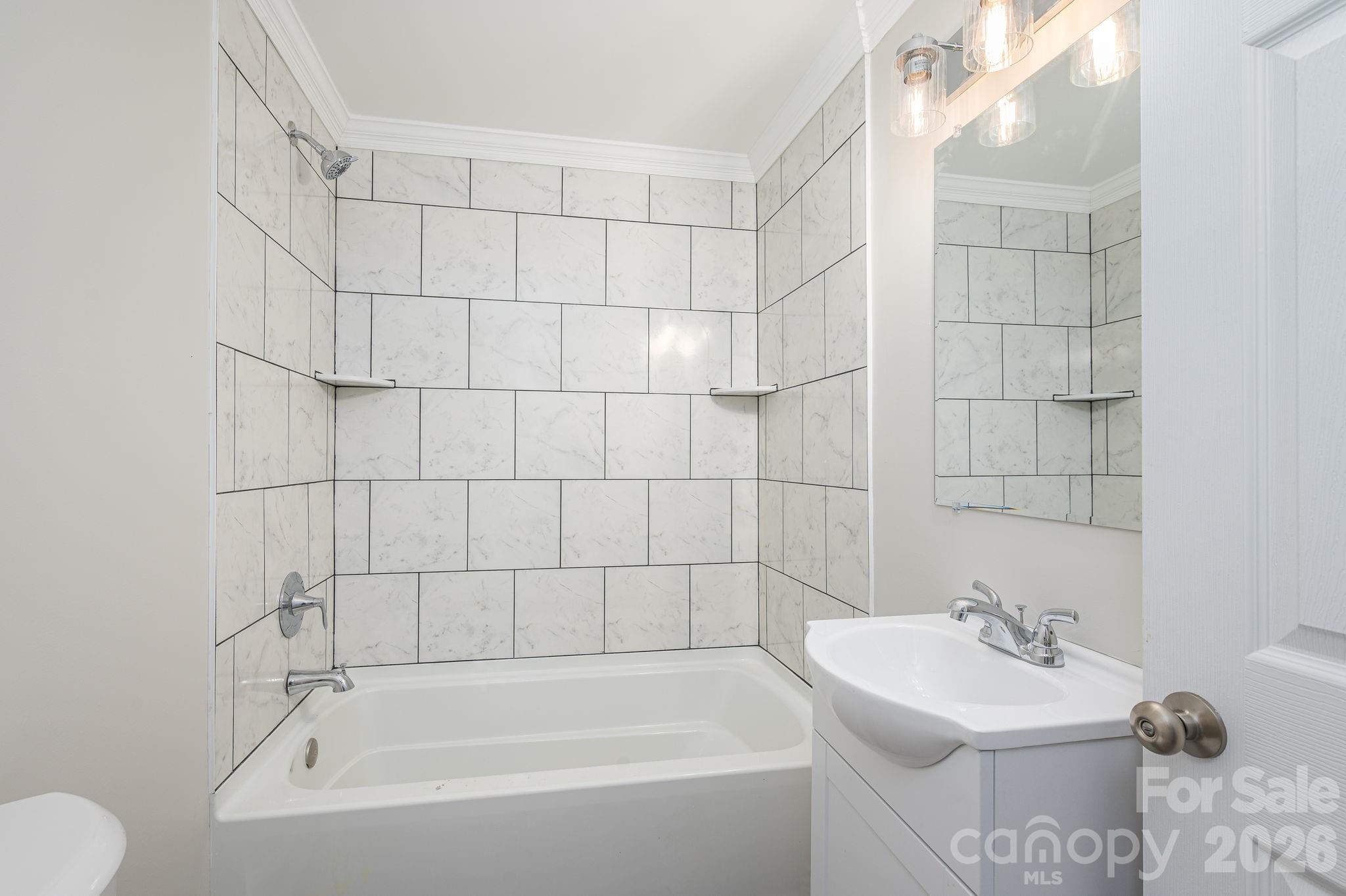 1719 S Lafayette Street Property Photo 28