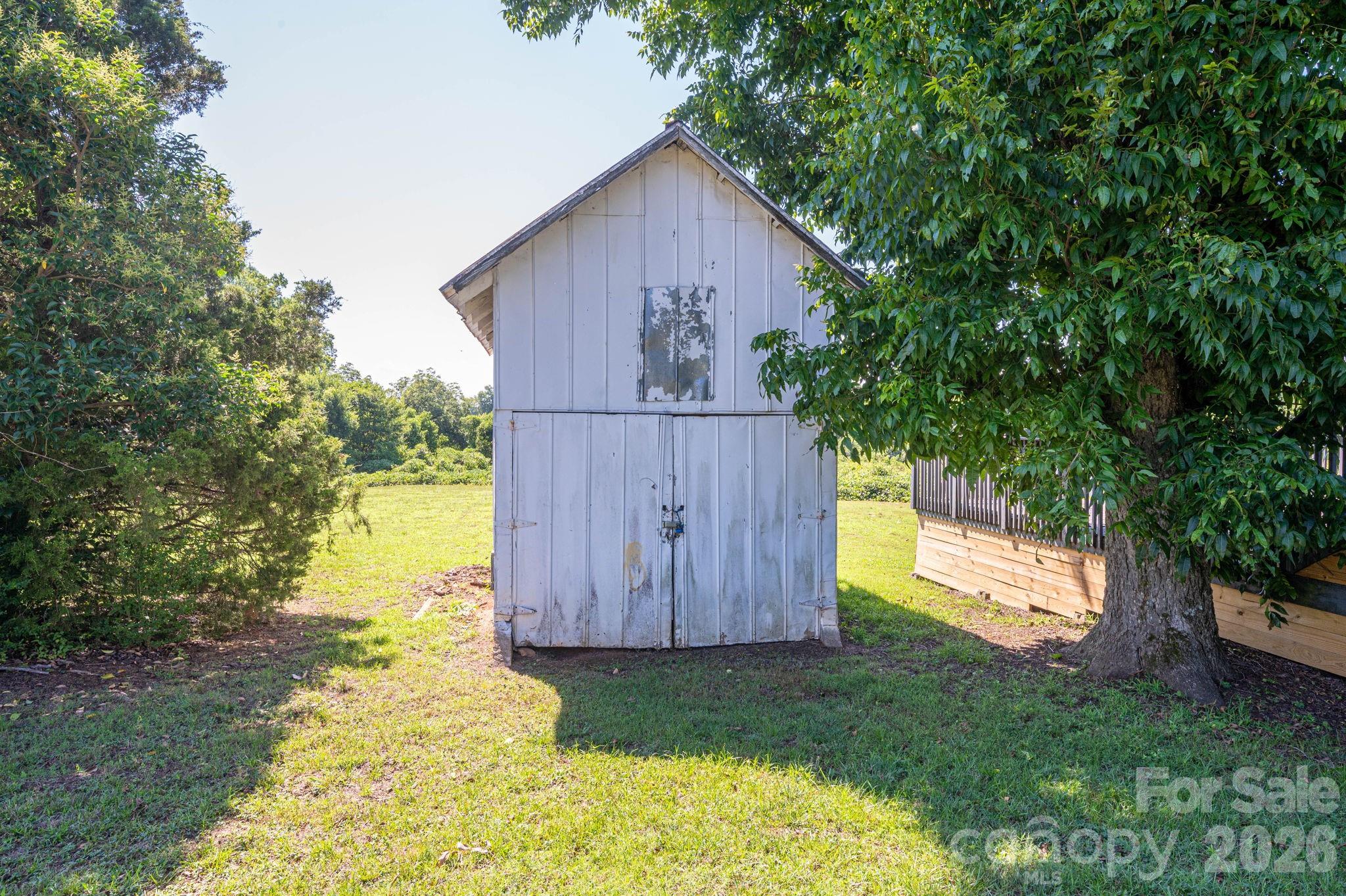 1719 S Lafayette Street Property Photo 38