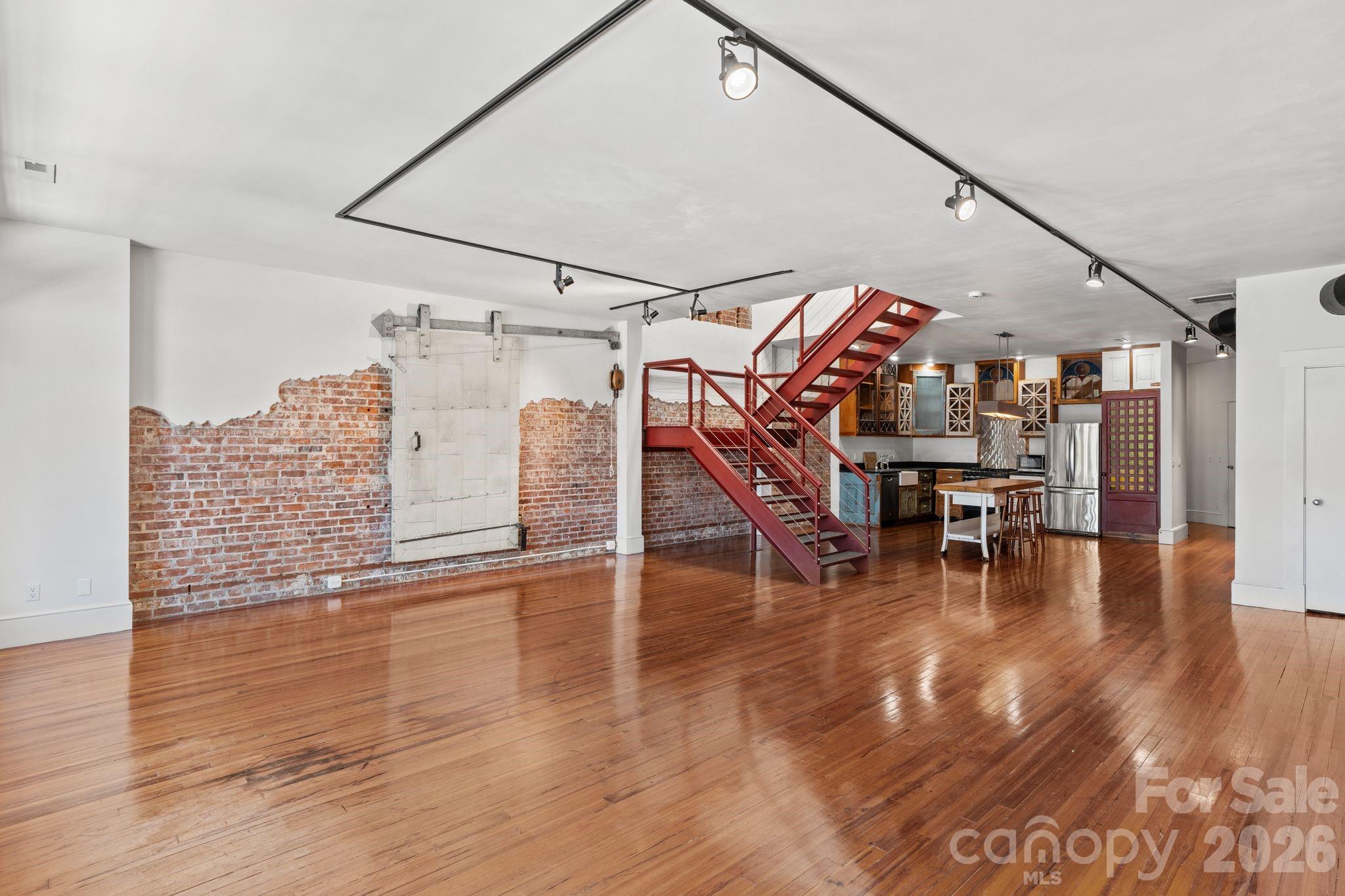 57 Broadway Street A & 101 Property Photo 8