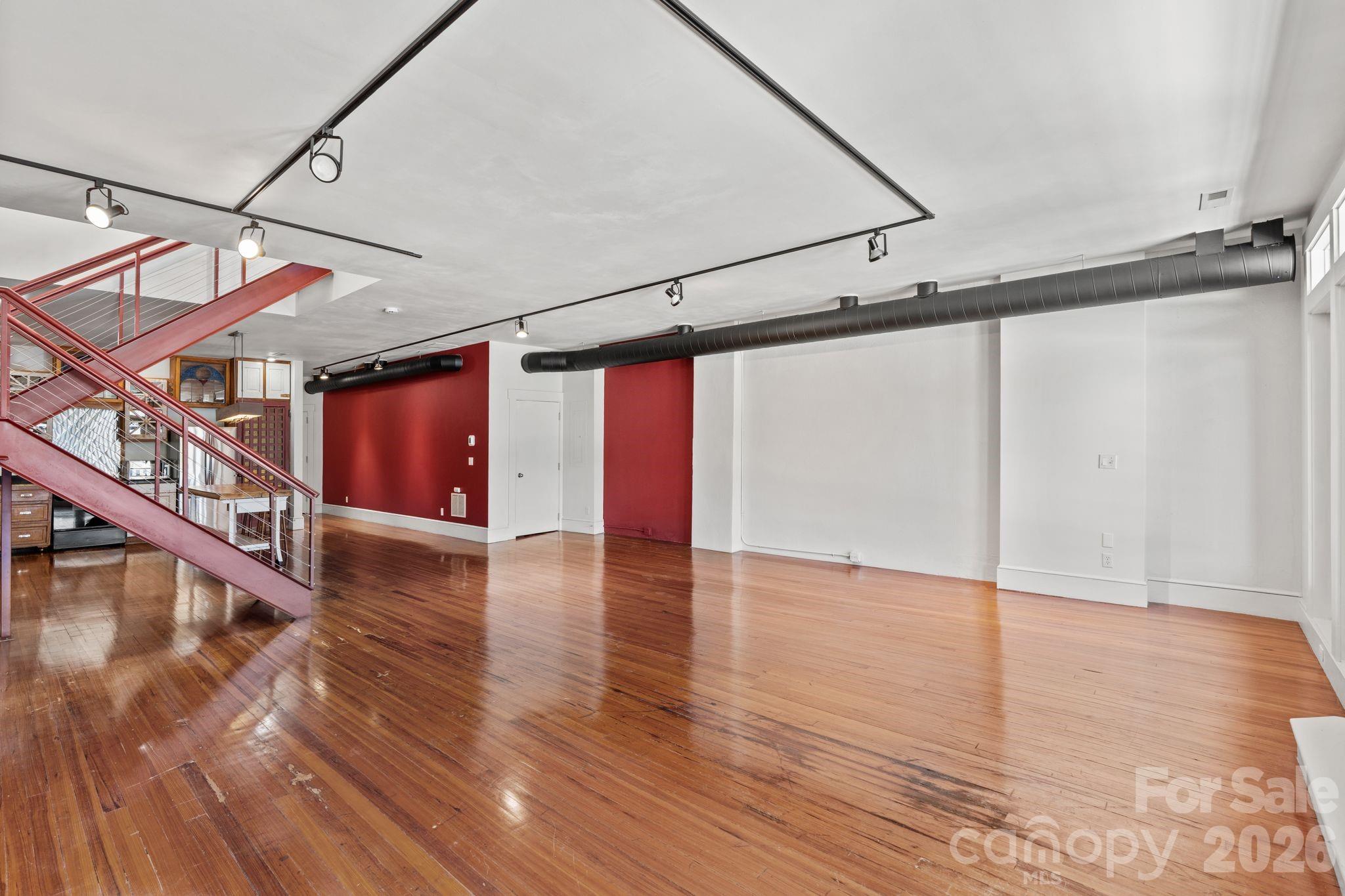 57 Broadway Street A & 101 Property Photo 11