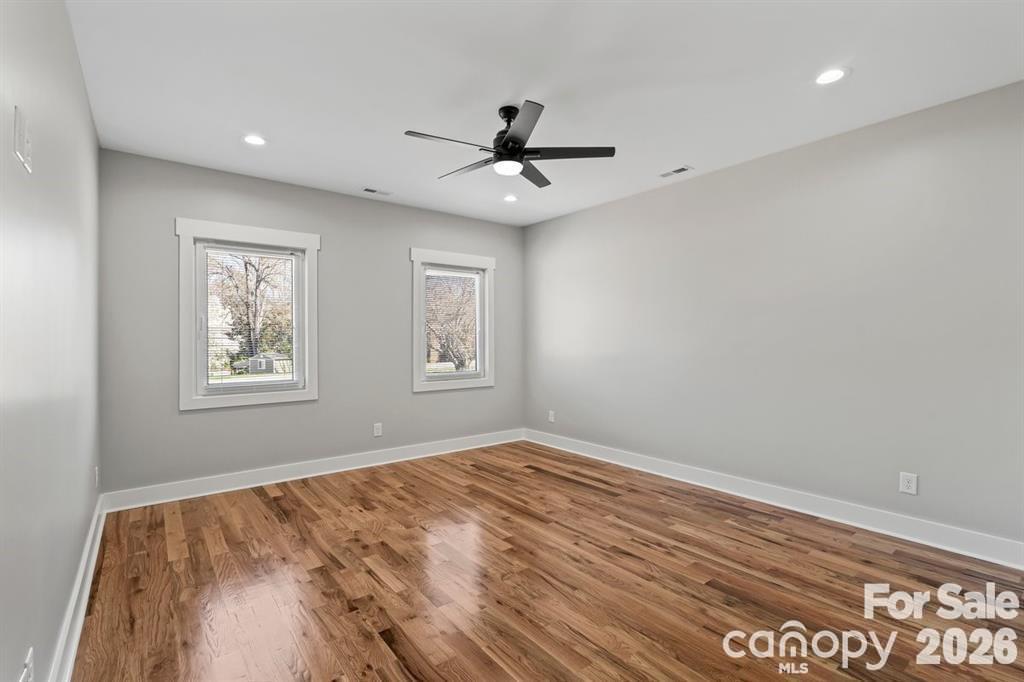 543 30th Avenue Property Photo 15