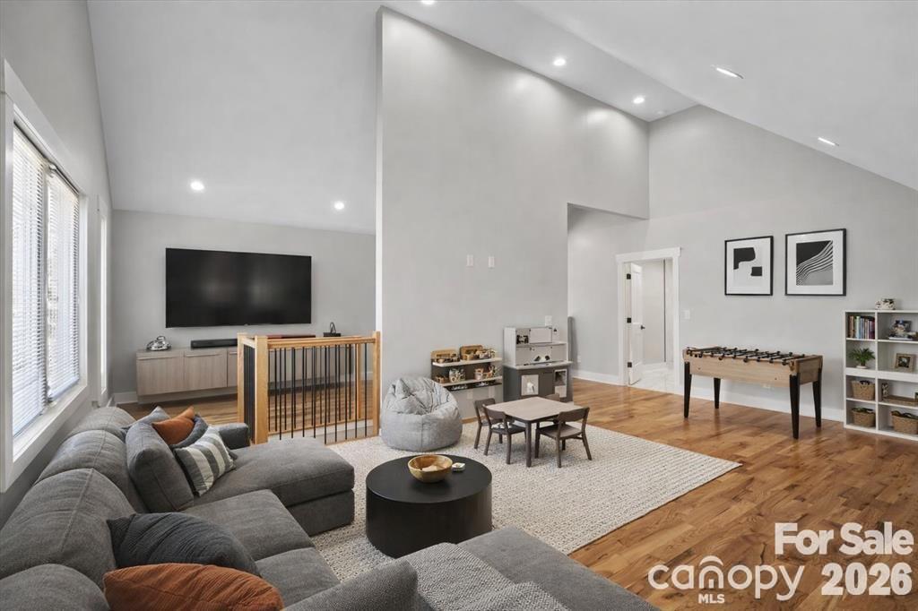 543 30th Avenue Property Photo 18