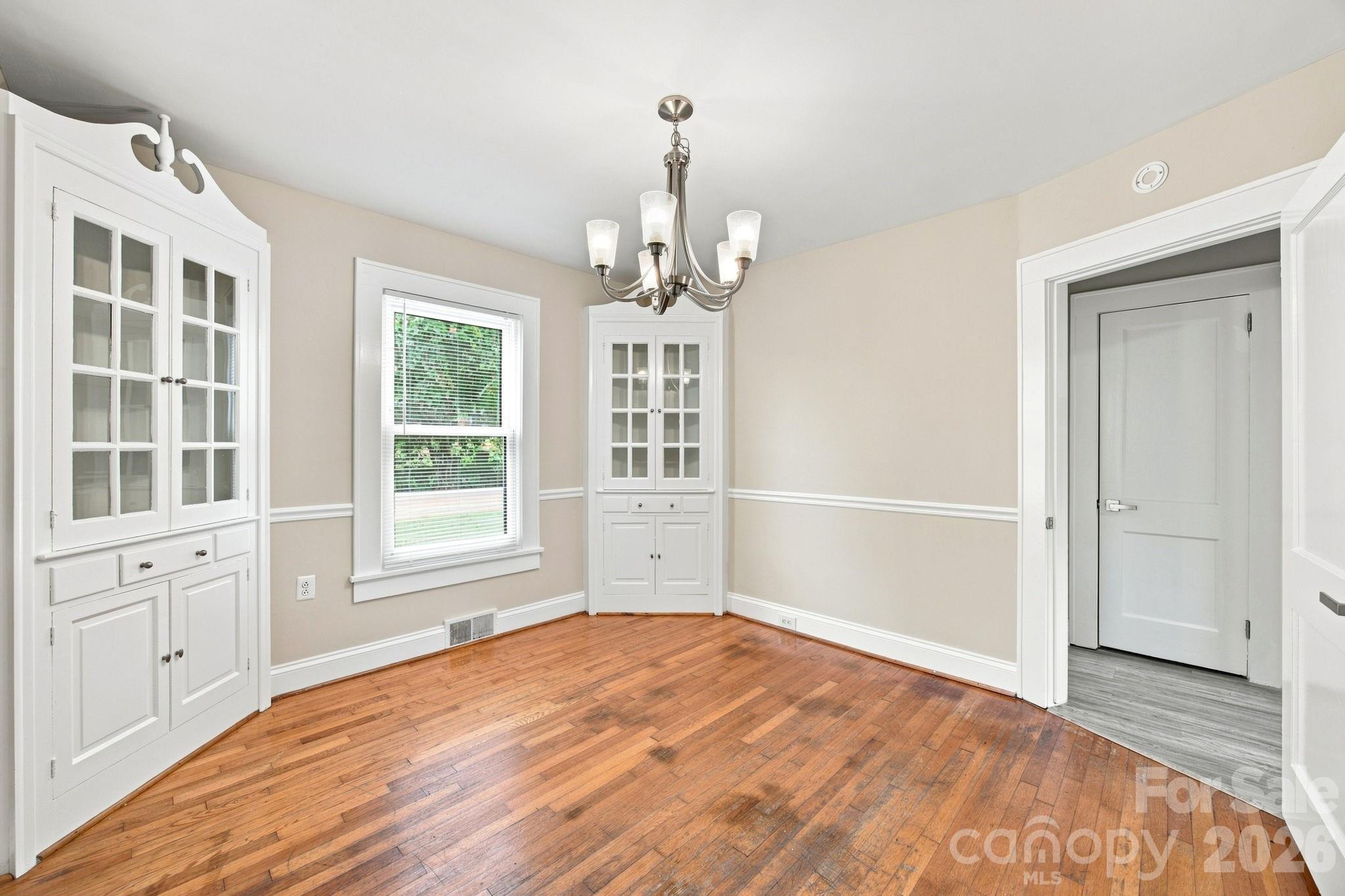 110 Confederate Avenue Property Photo 9