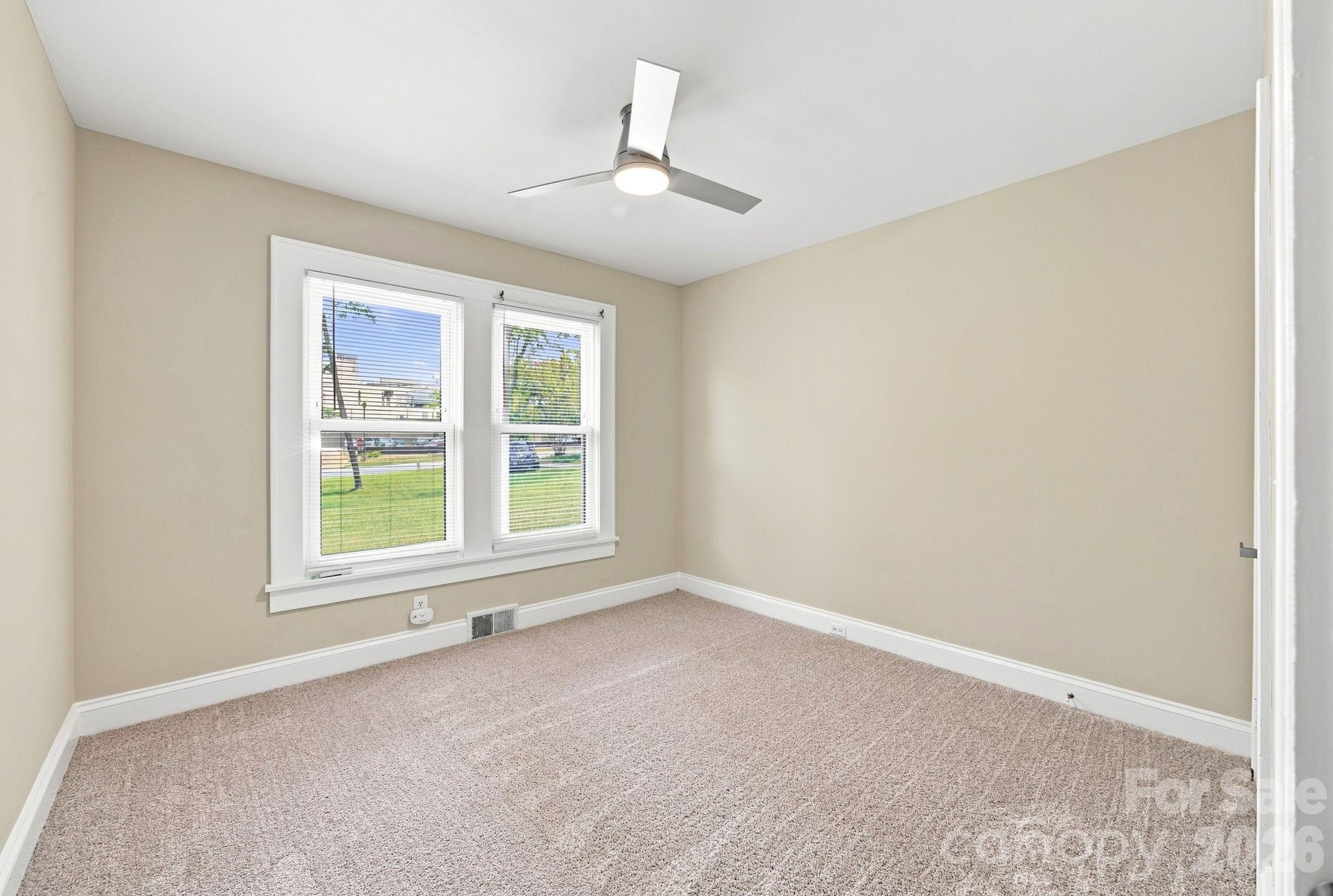 110 Confederate Avenue Property Photo 24