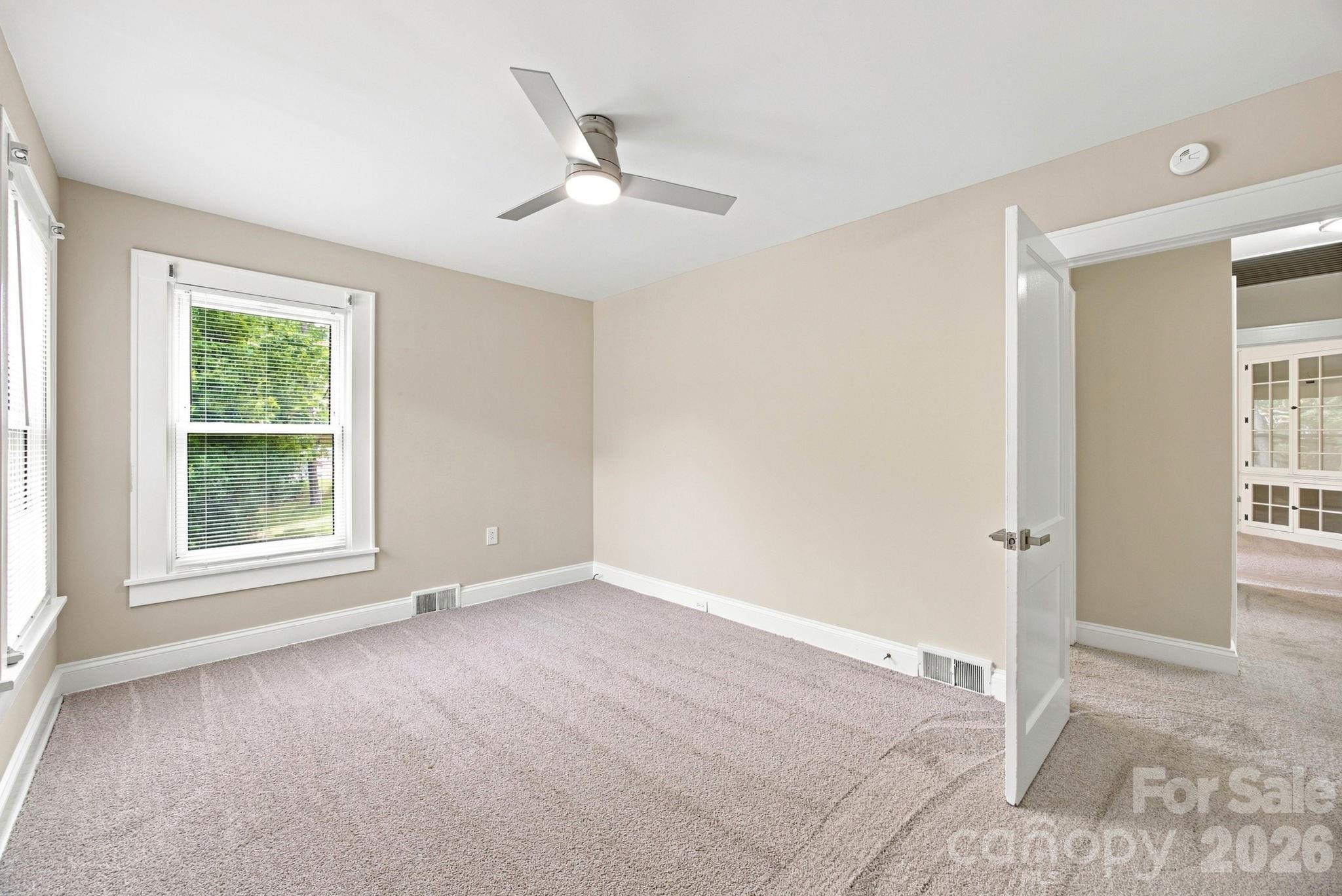 110 Confederate Avenue Property Photo 31