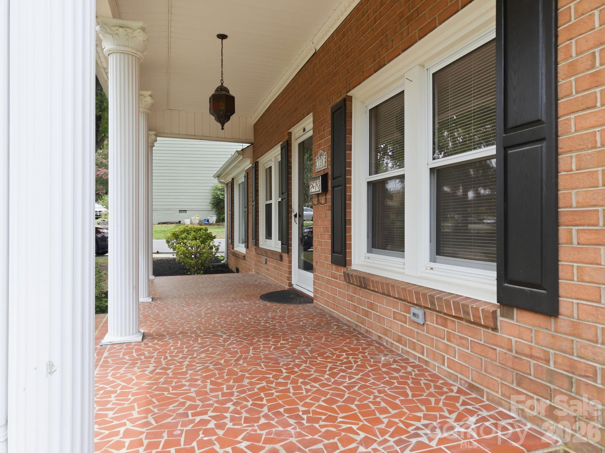 110 Confederate Avenue Property Photo 32