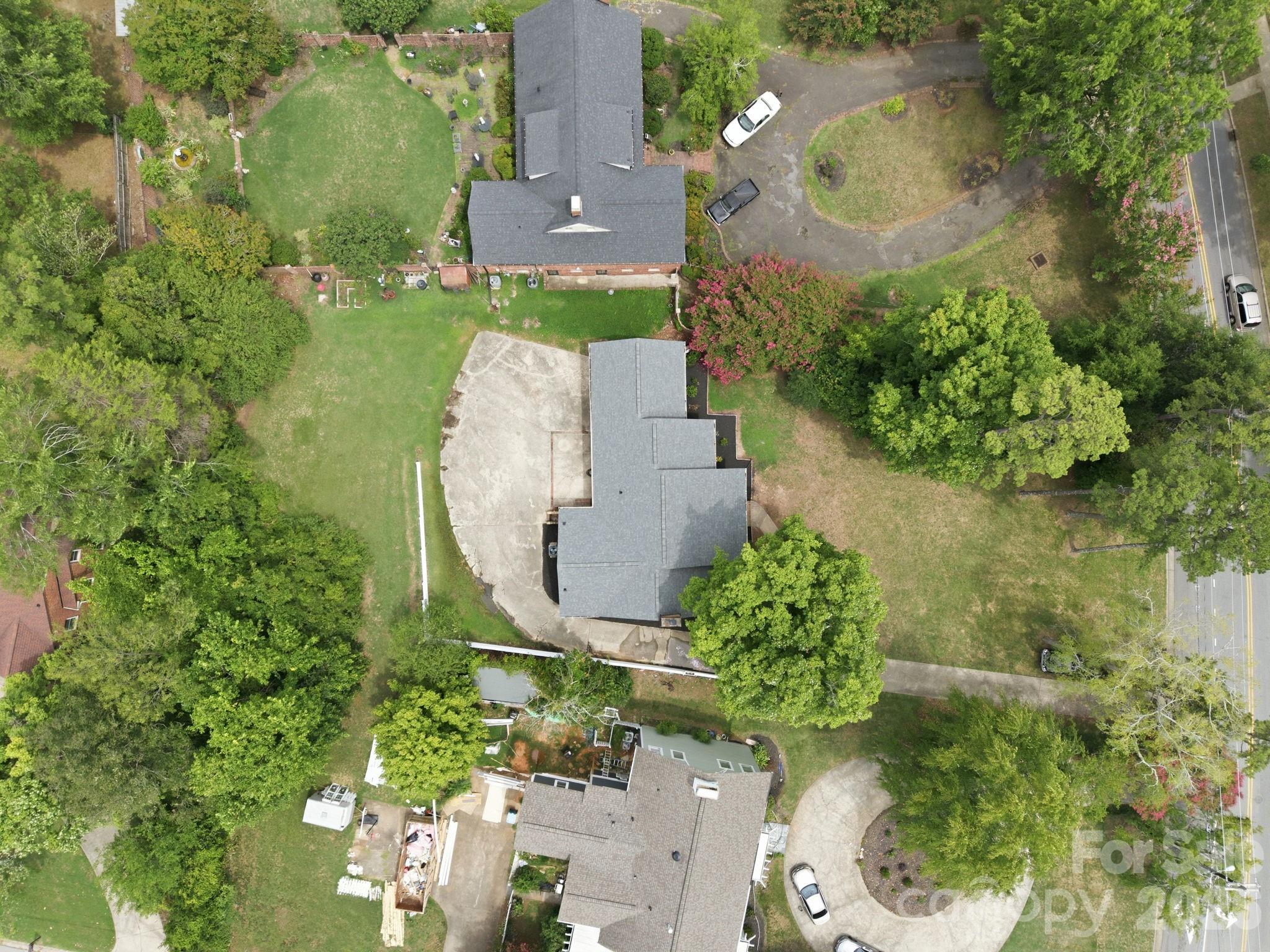 110 Confederate Avenue Property Photo 33