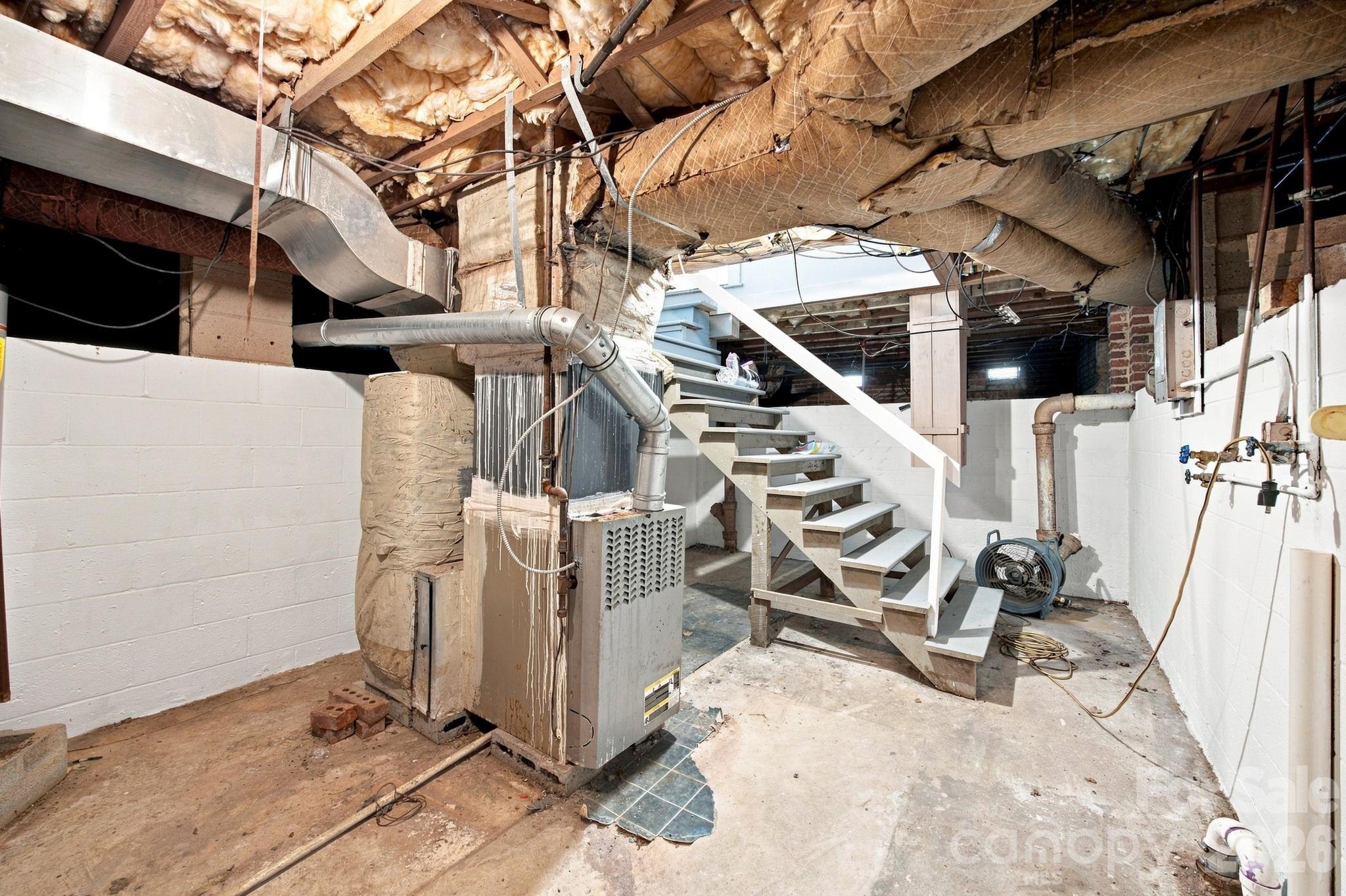 110 Confederate Avenue Property Photo 38
