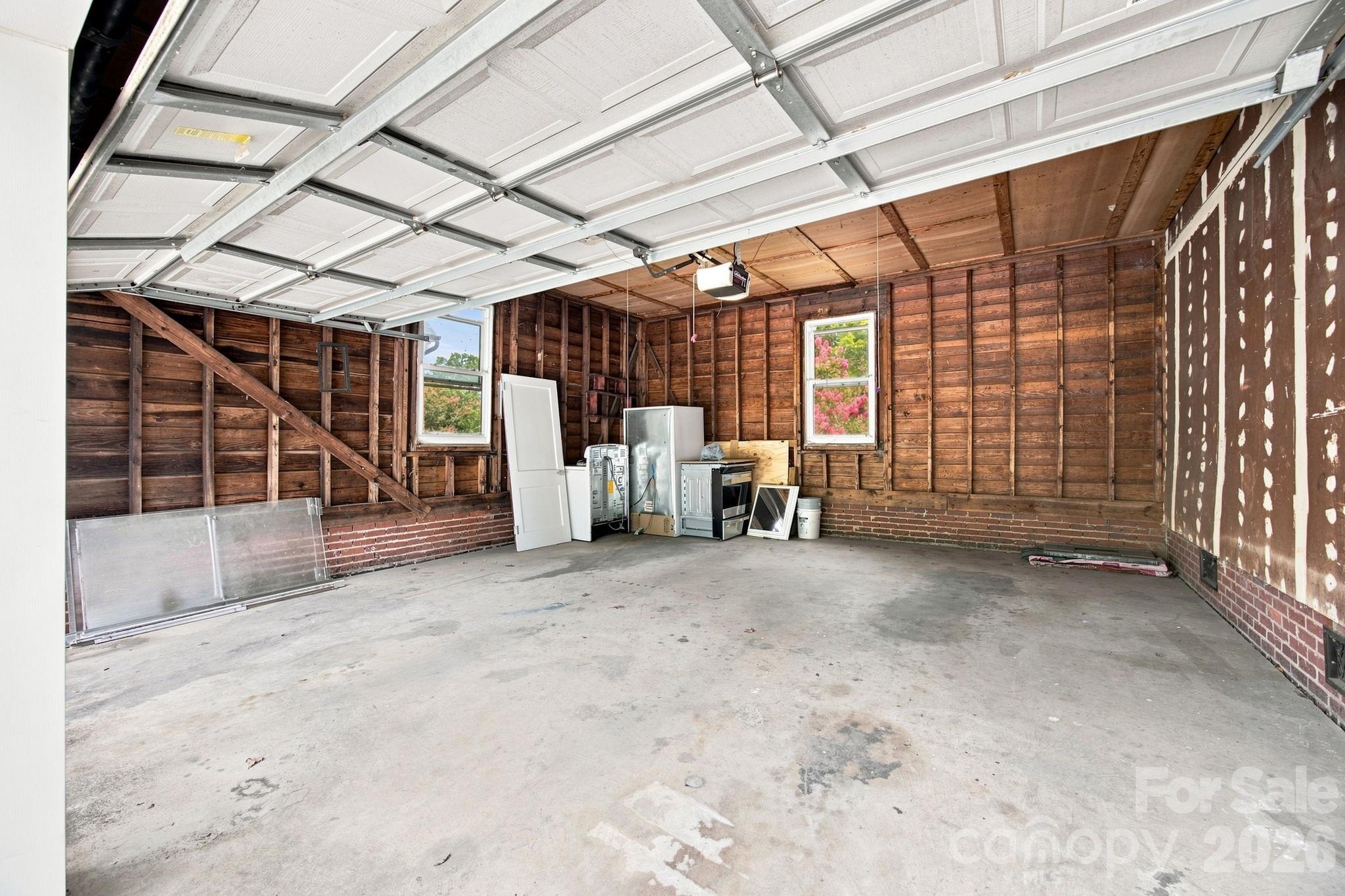110 Confederate Avenue Property Photo 39