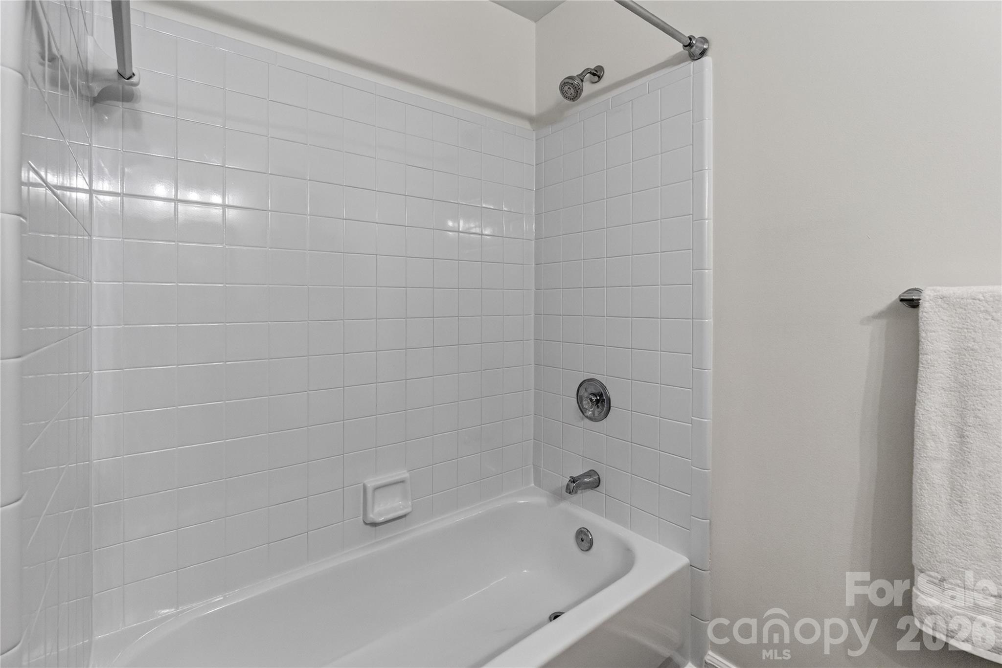 17569 Tuscany Lane Property Photo 29