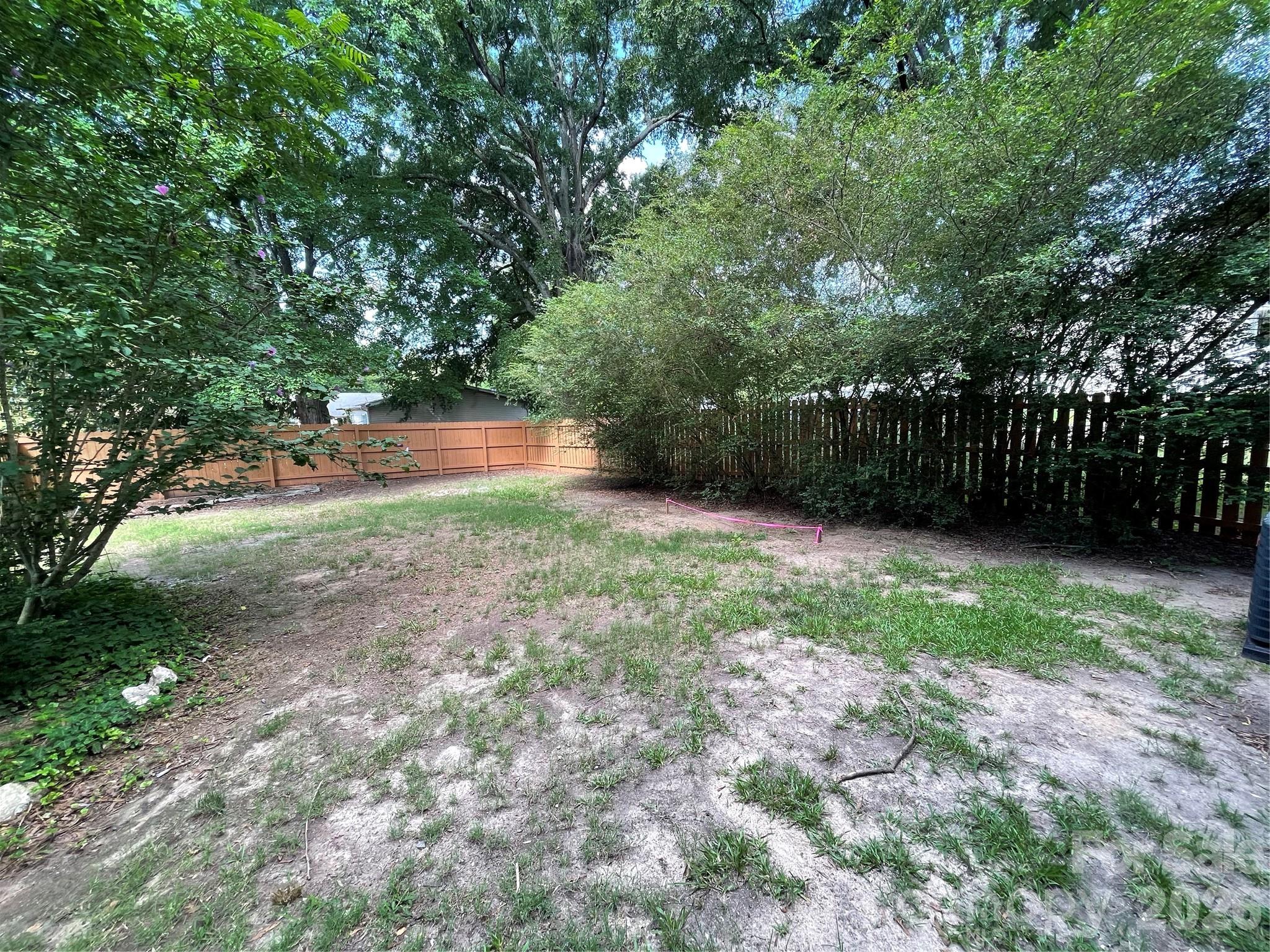 601 W Round Street Property Photo 33