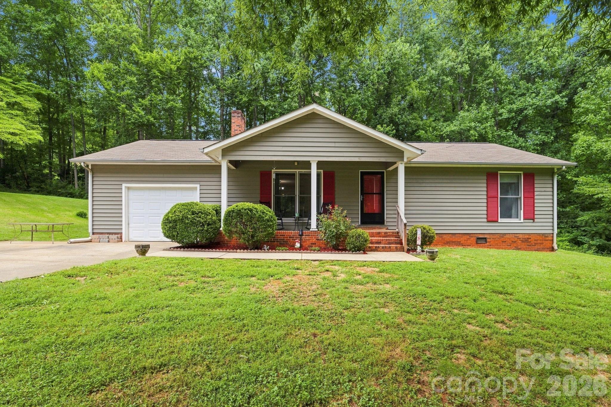 213 Hamilton Road Property Photo 1