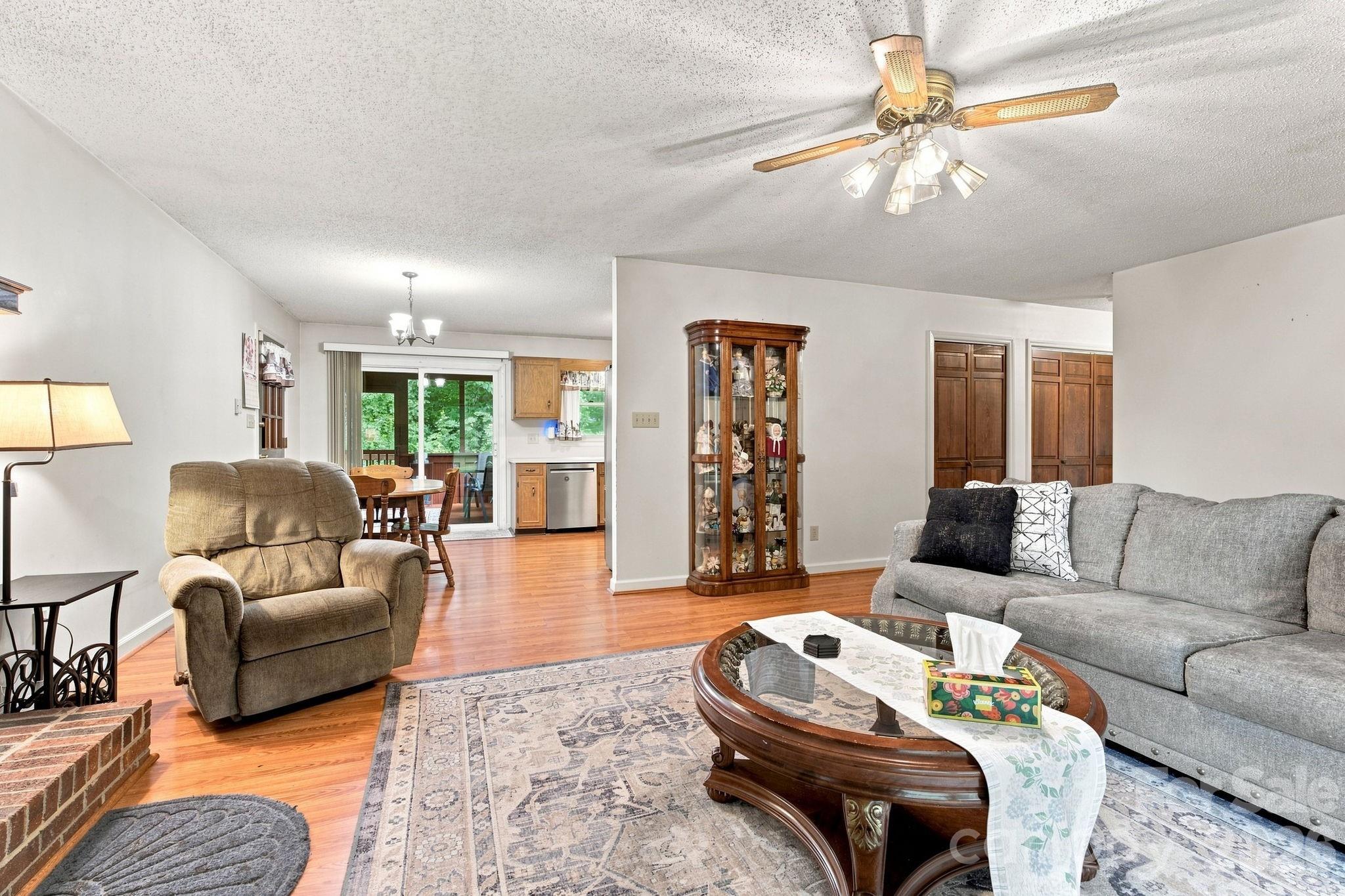 213 Hamilton Road Property Photo 6
