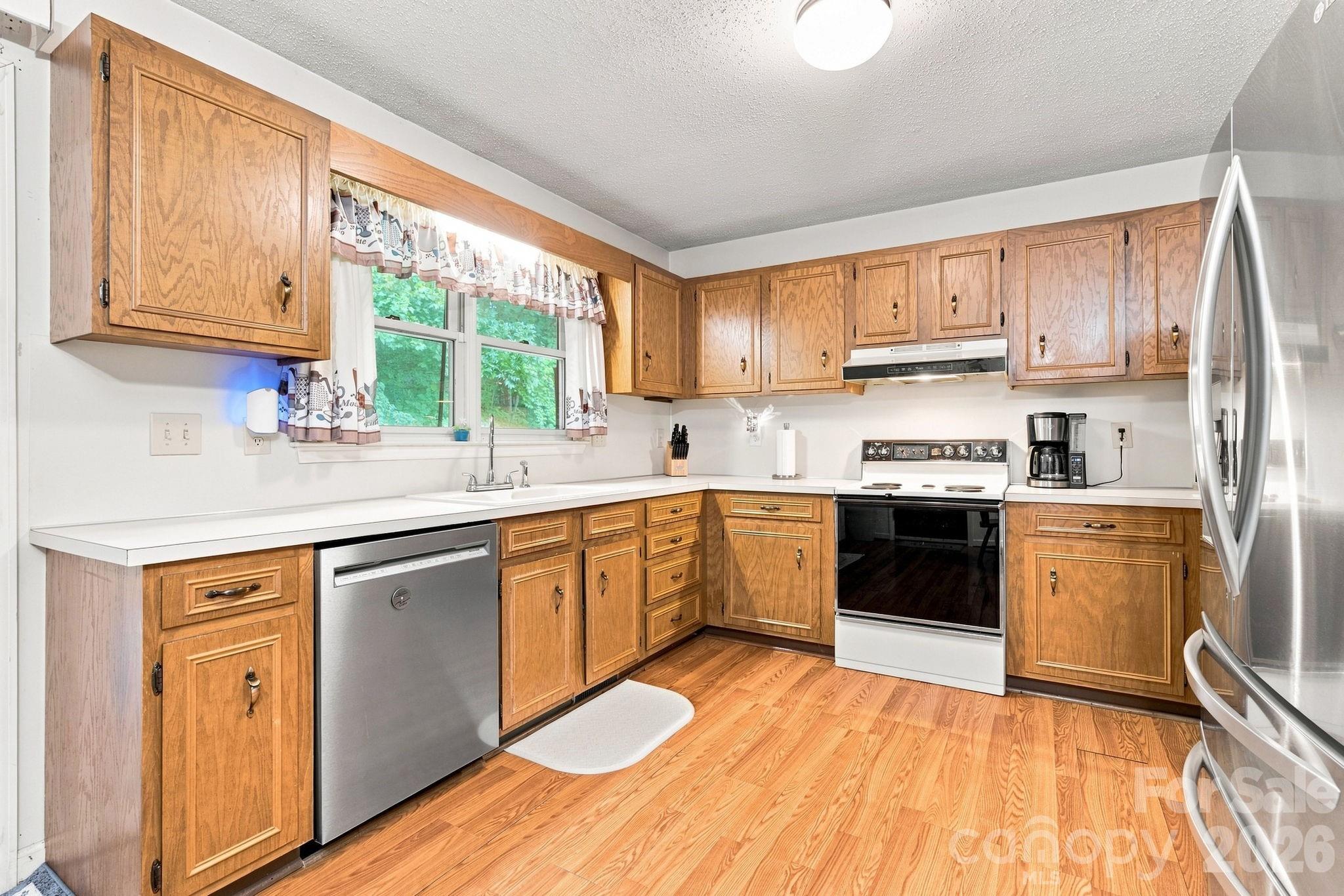 213 Hamilton Road Property Photo 10