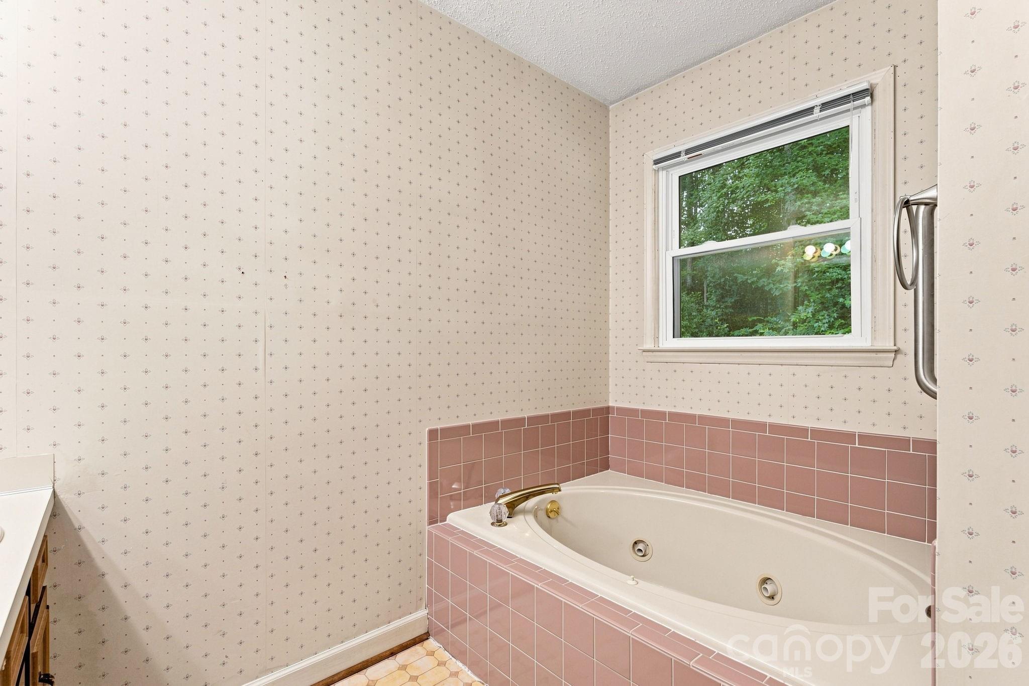 213 Hamilton Road Property Photo 21