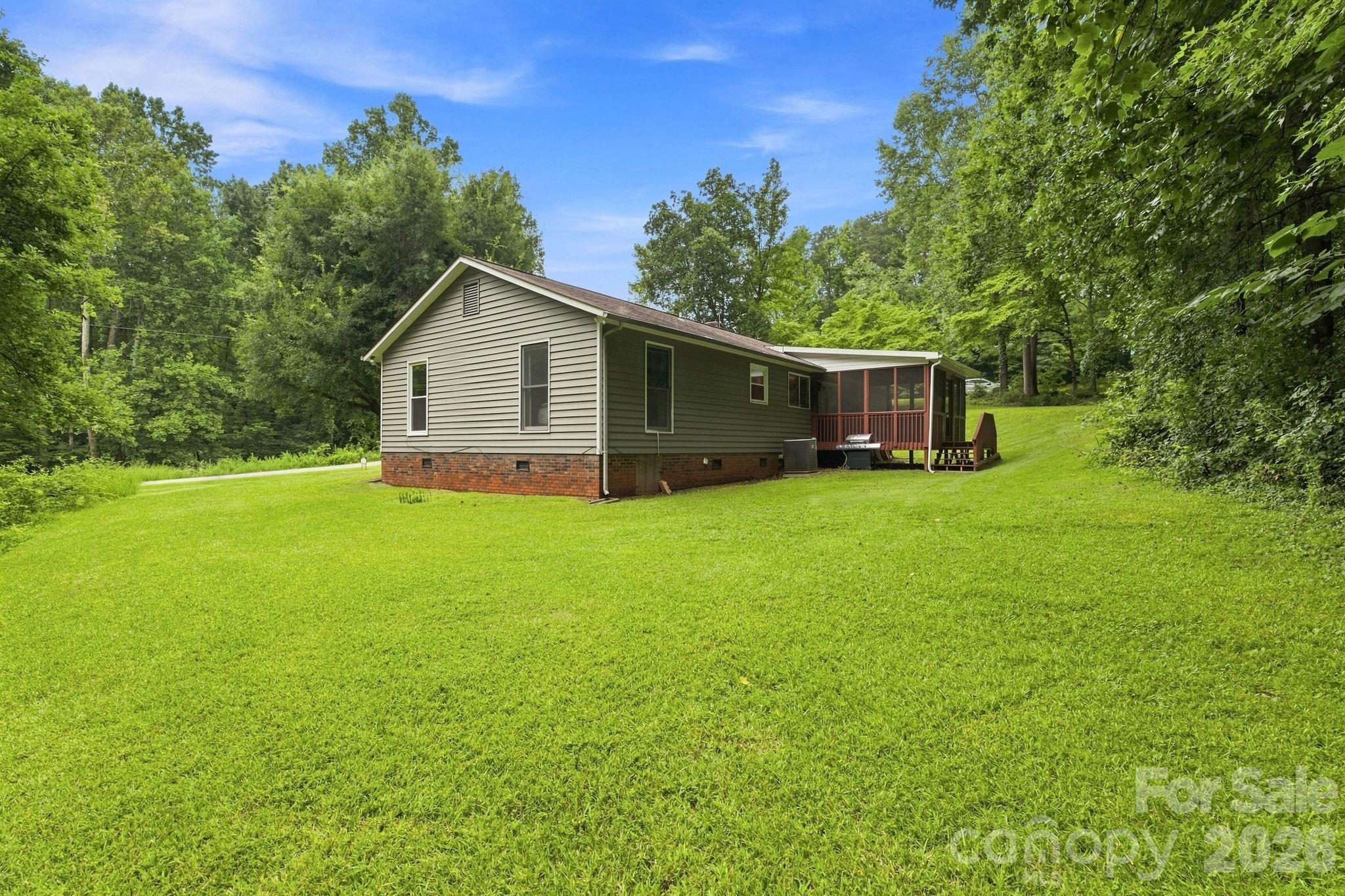 213 Hamilton Road Property Photo 25