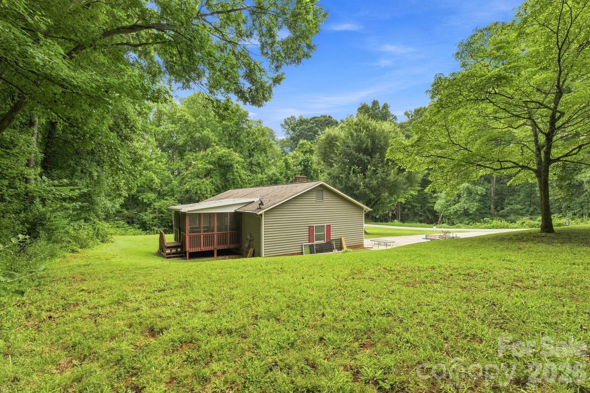 213 Hamilton Road Property Photo 27