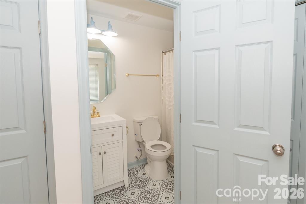 7340 Pebblestone Drive C Property Photo 23