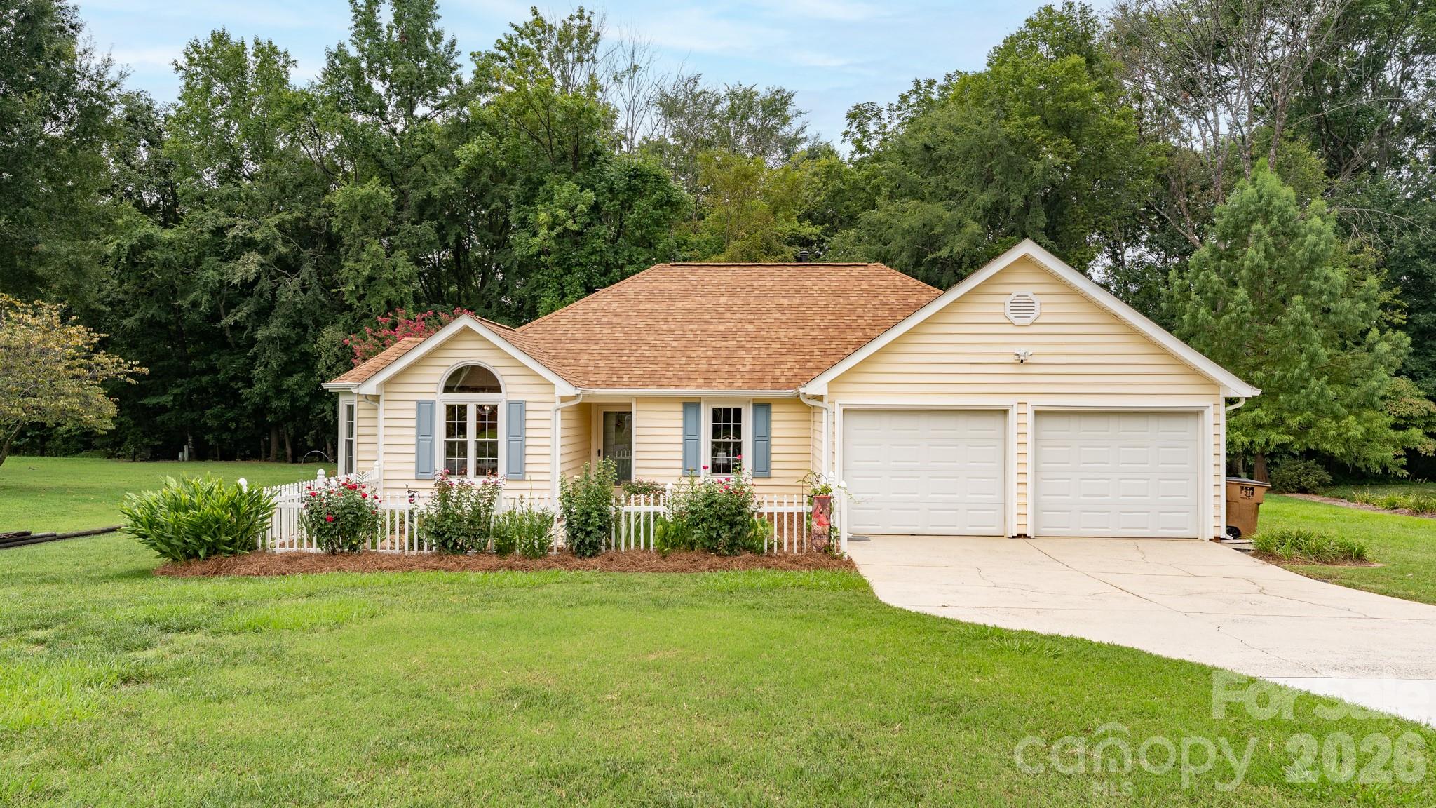 5203 Spring Morning Lane Property Photo 2