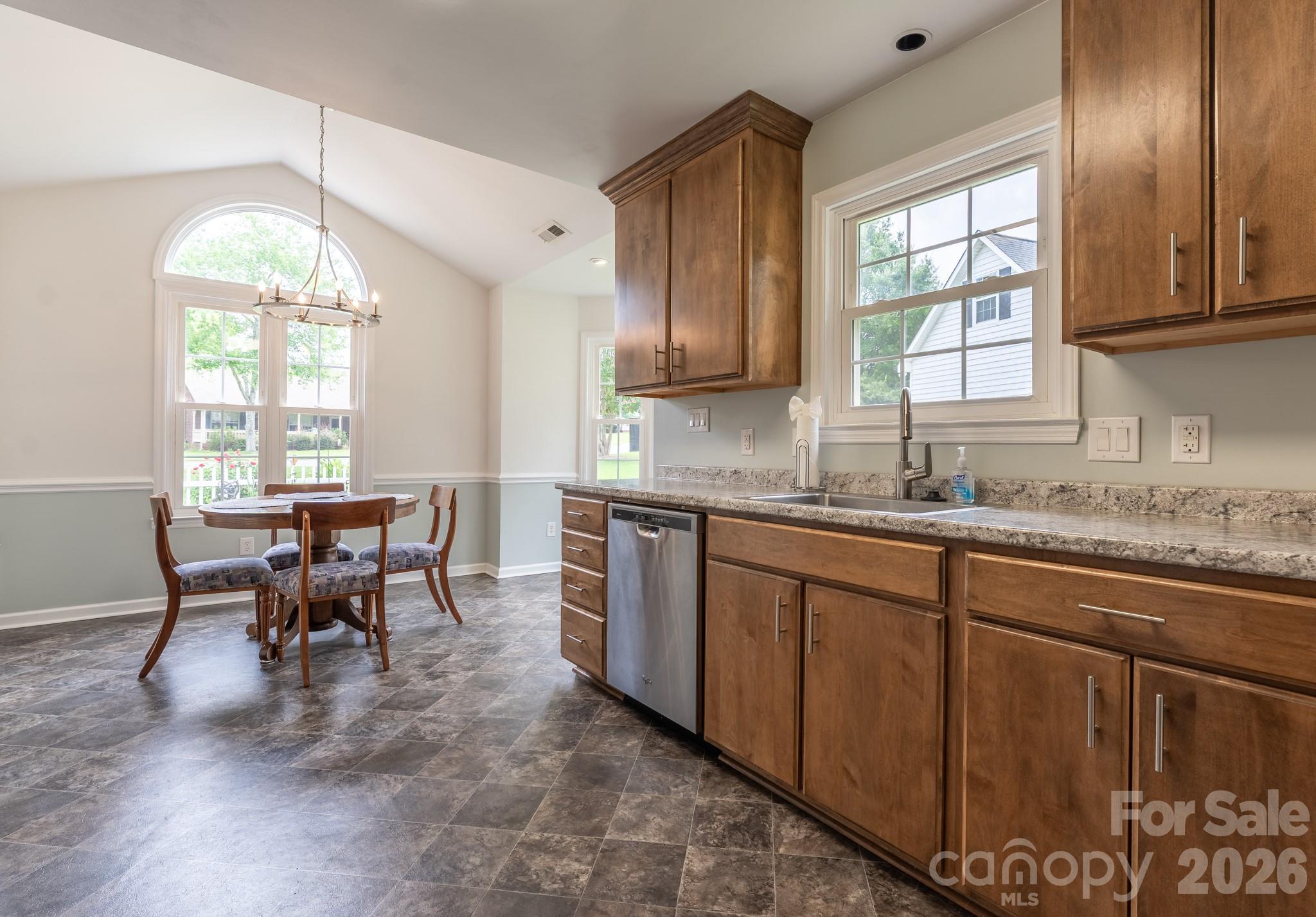 5203 Spring Morning Lane Property Photo 14