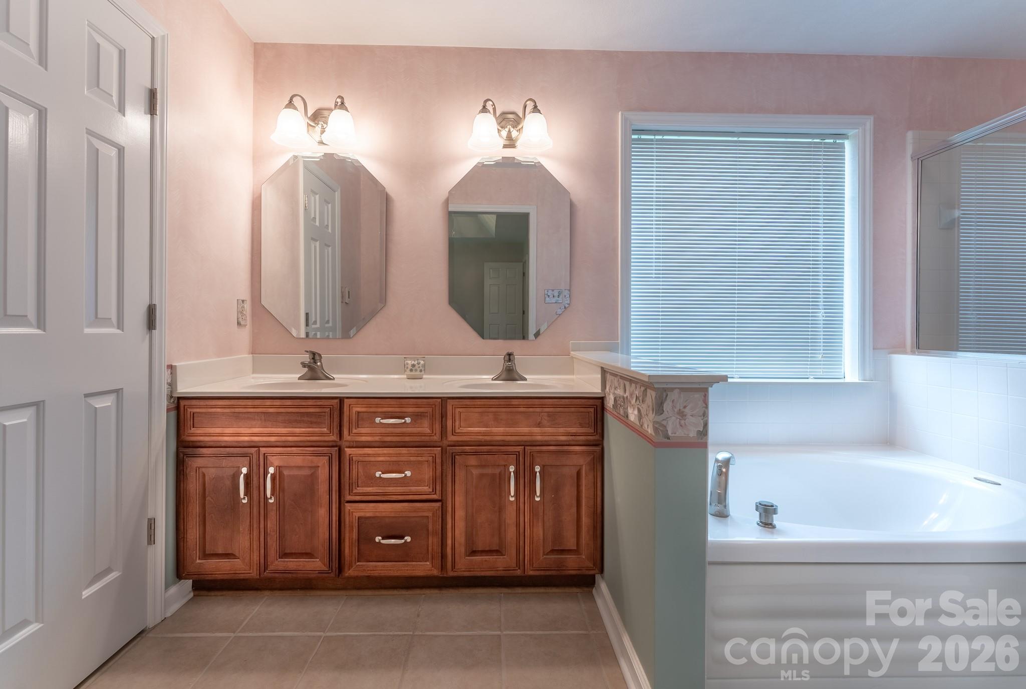 5203 Spring Morning Lane Property Photo 22