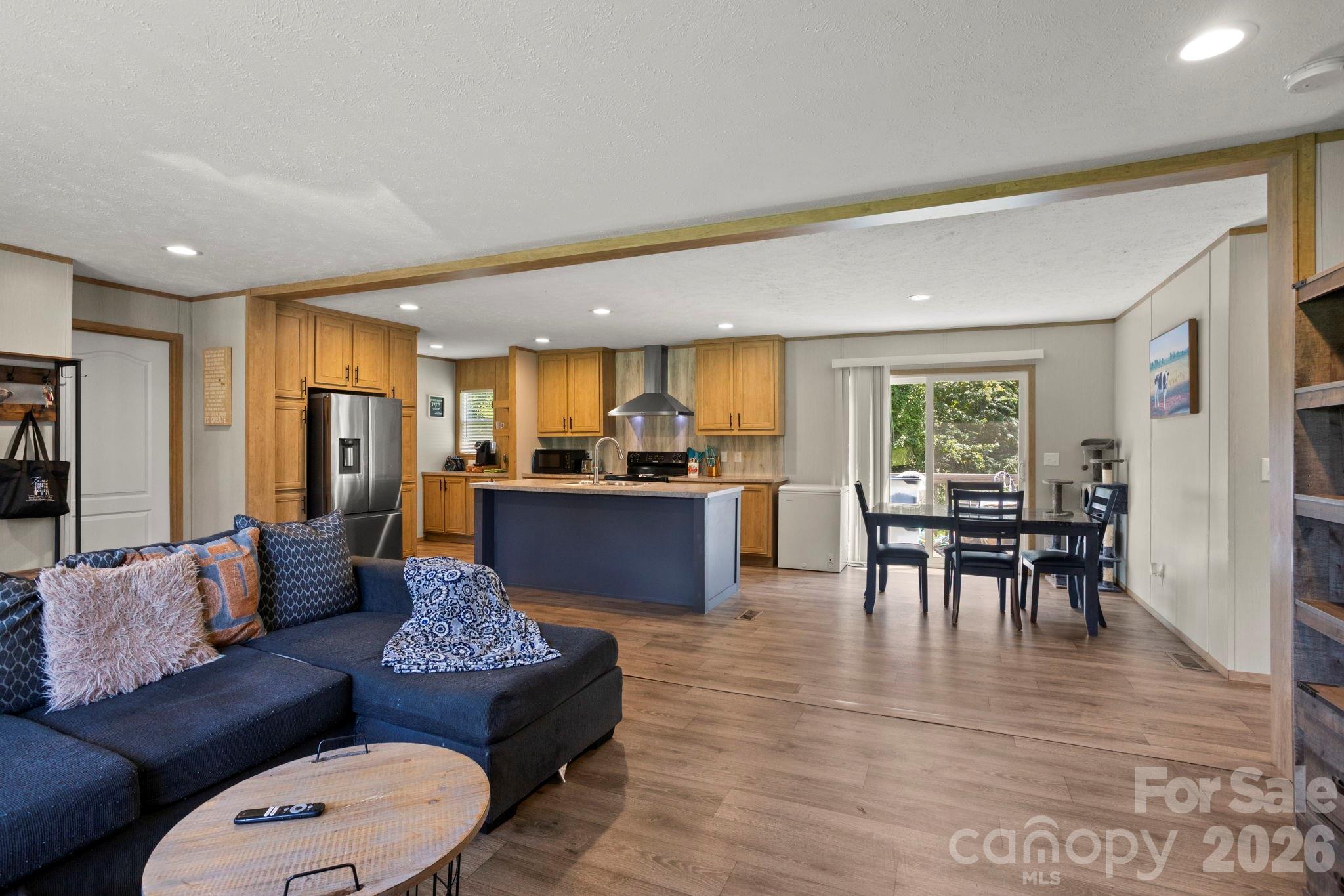 18 Moss Lane Property Photo 4