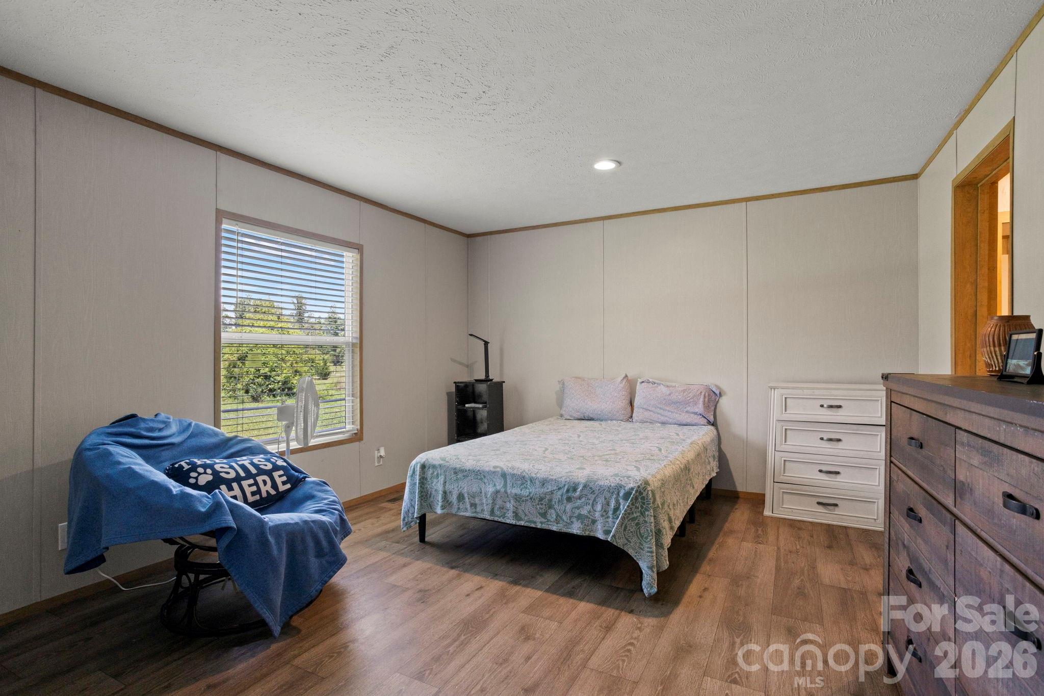 18 Moss Lane Property Photo 8