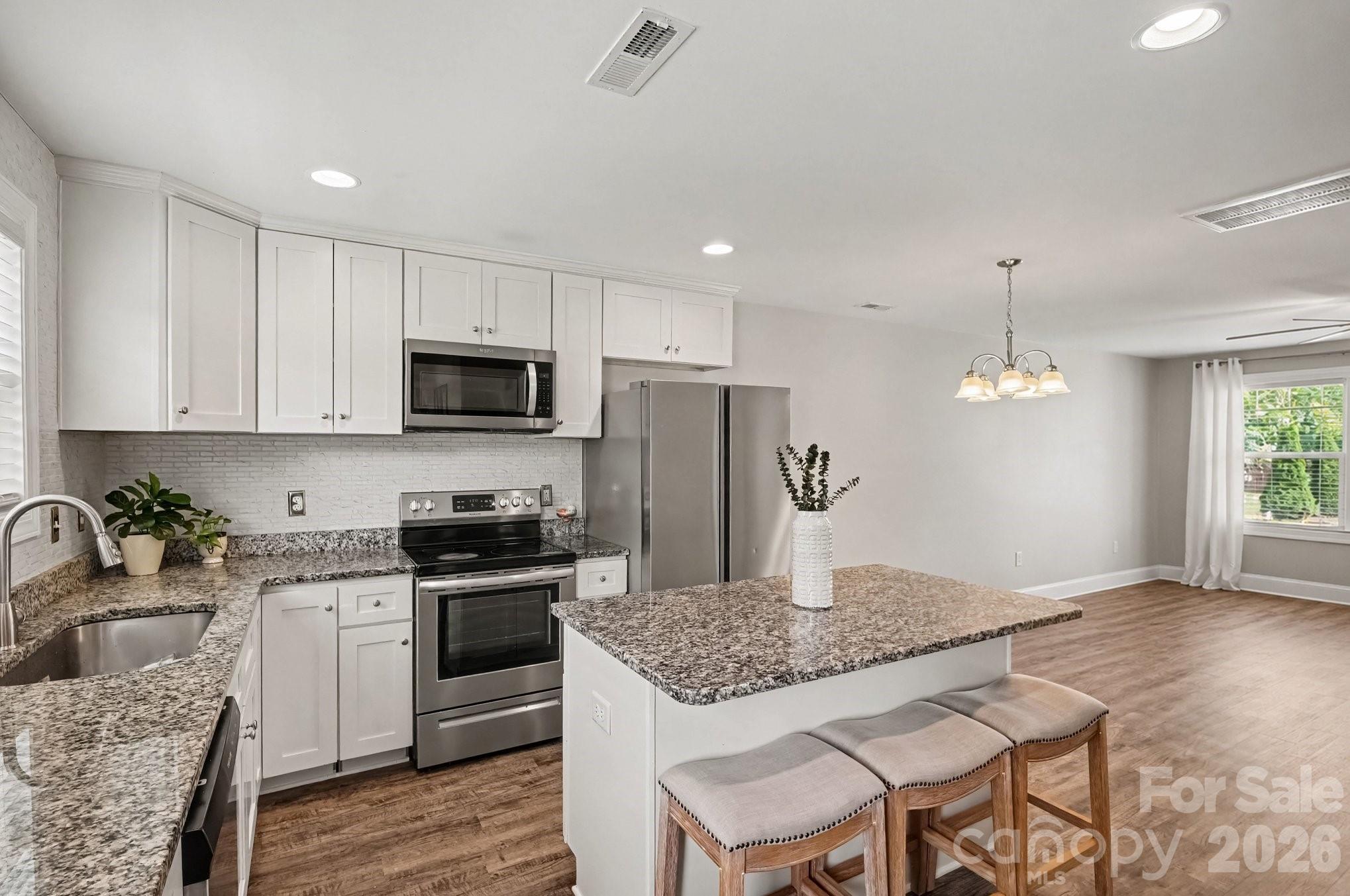 185 Coley Street Property Photo 7