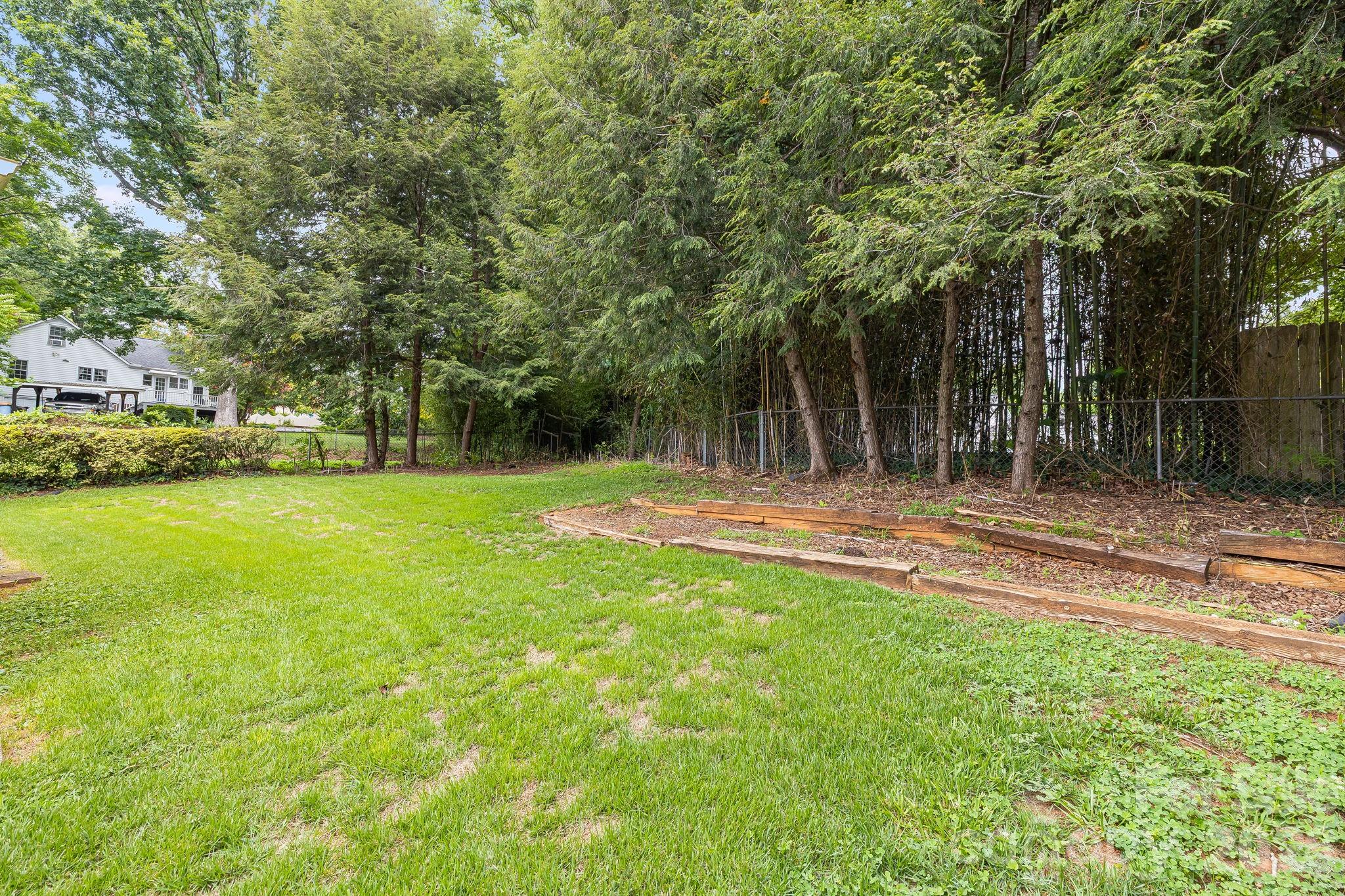 318 Sharon Avenue Property Photo 37