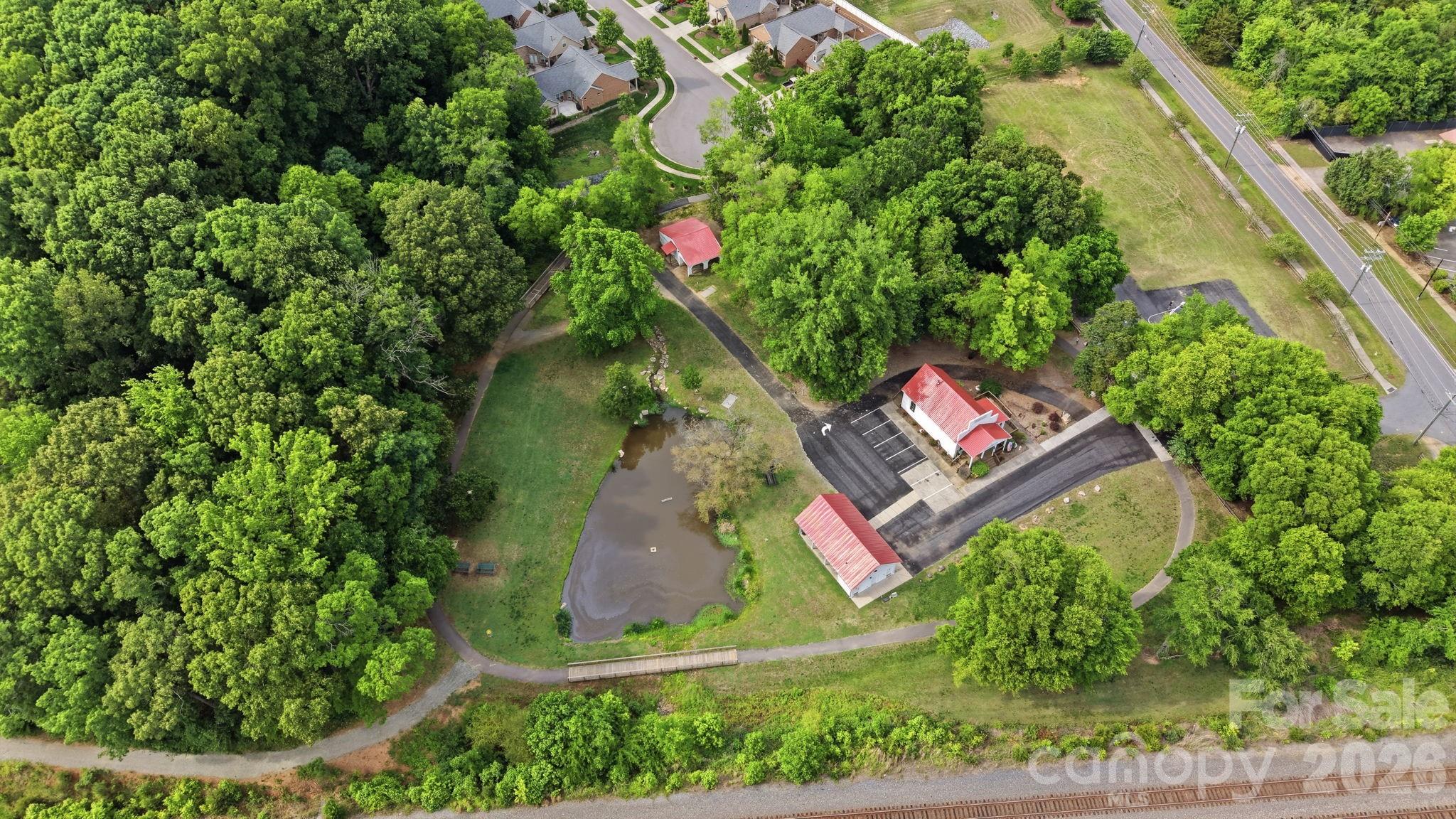 617 Autumn Drive Property Photo 3